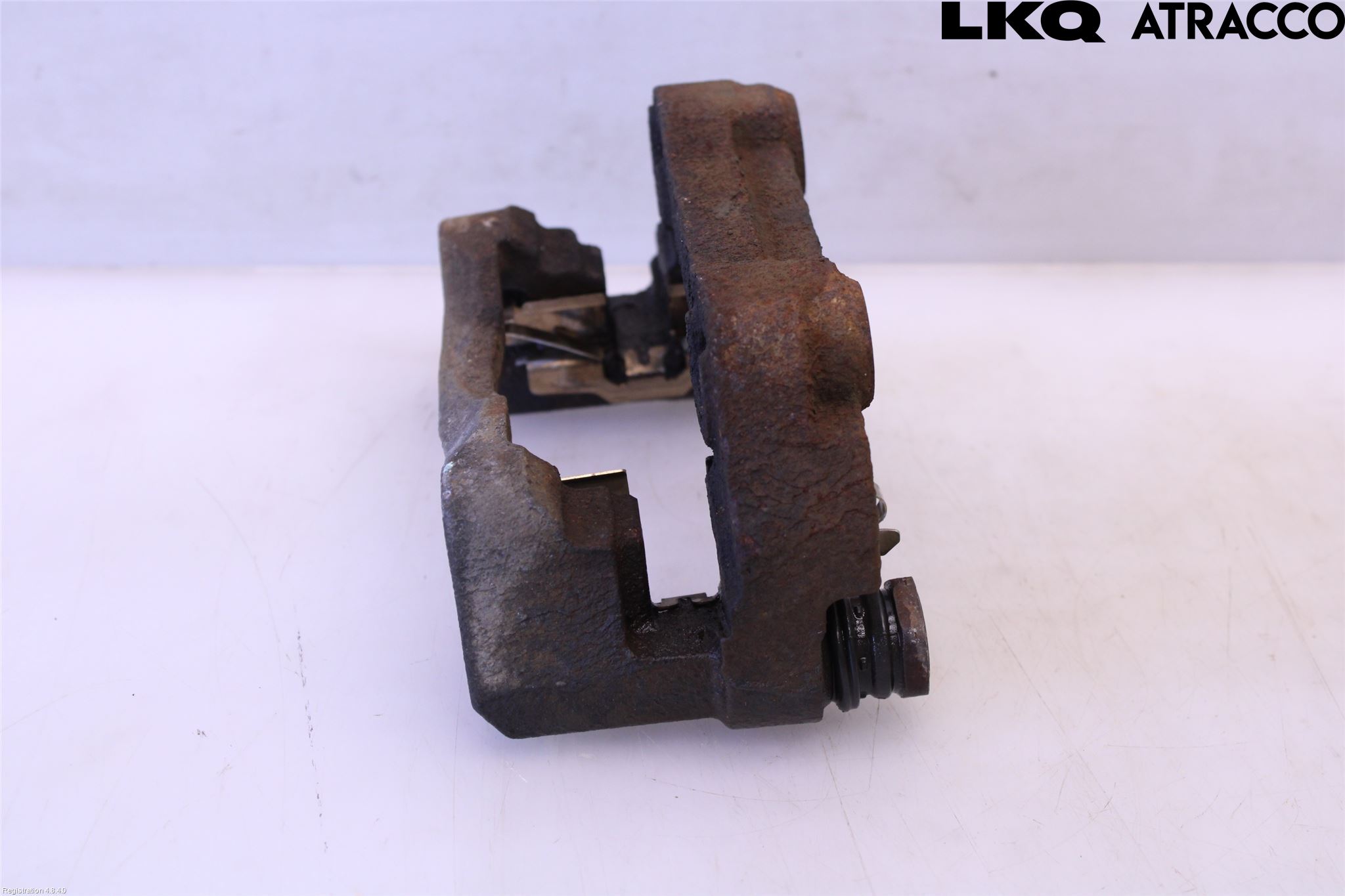 Suzuki SWIFT 17-24 Bromsokshållare