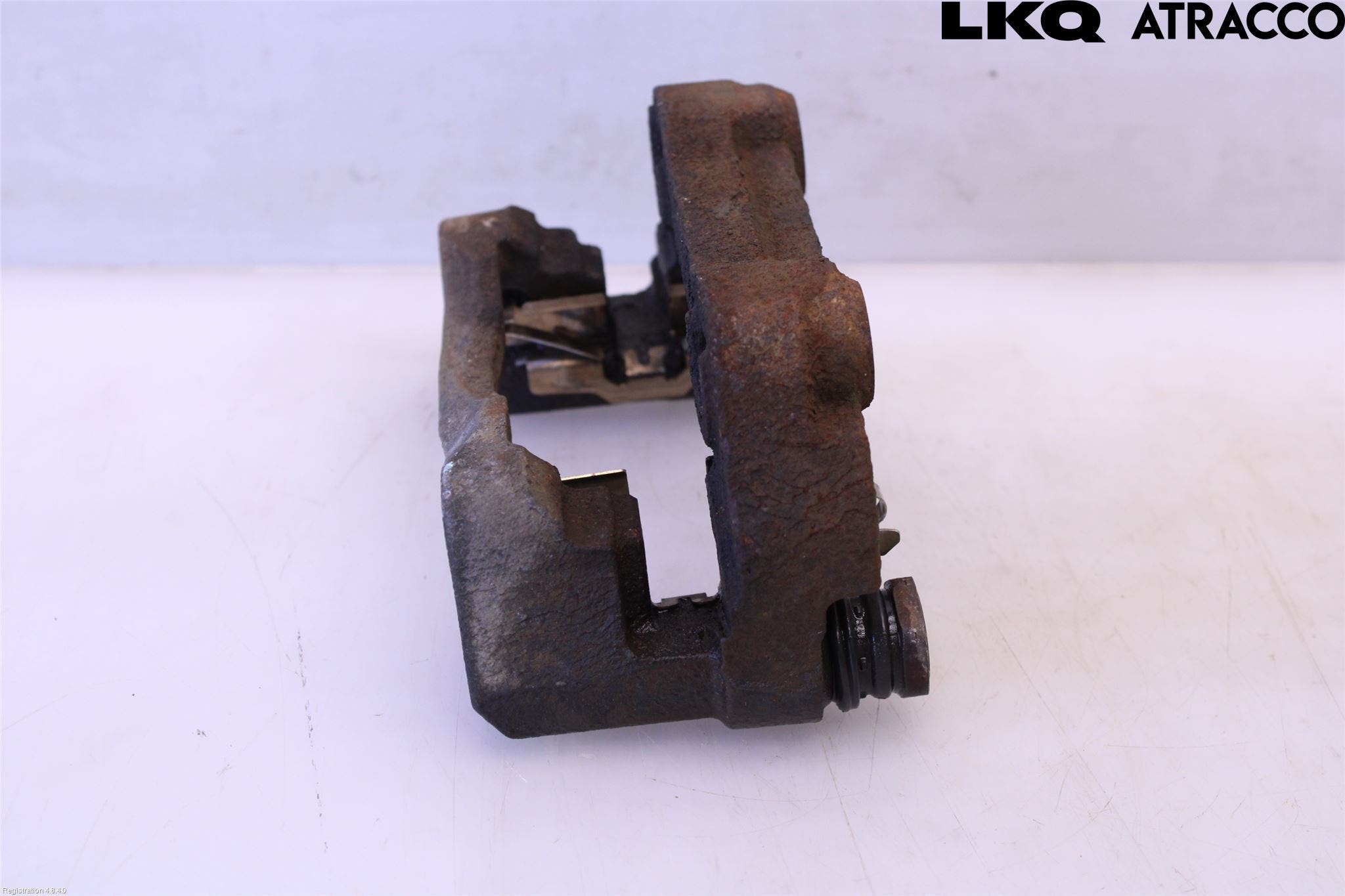 Suzuki SWIFT 17-24 Bromsokshållare