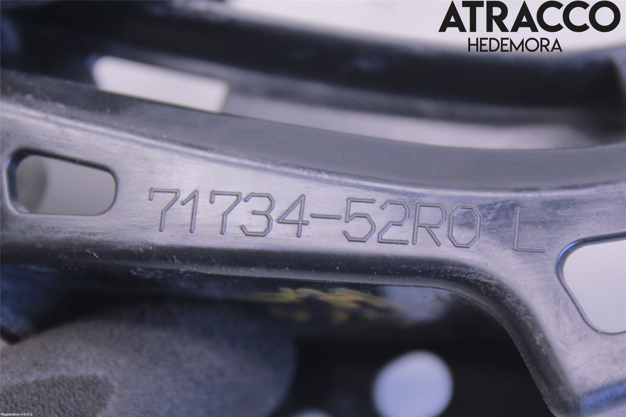 Suzuki SWIFT 17-24 Stötfångarfäste Fram Hö