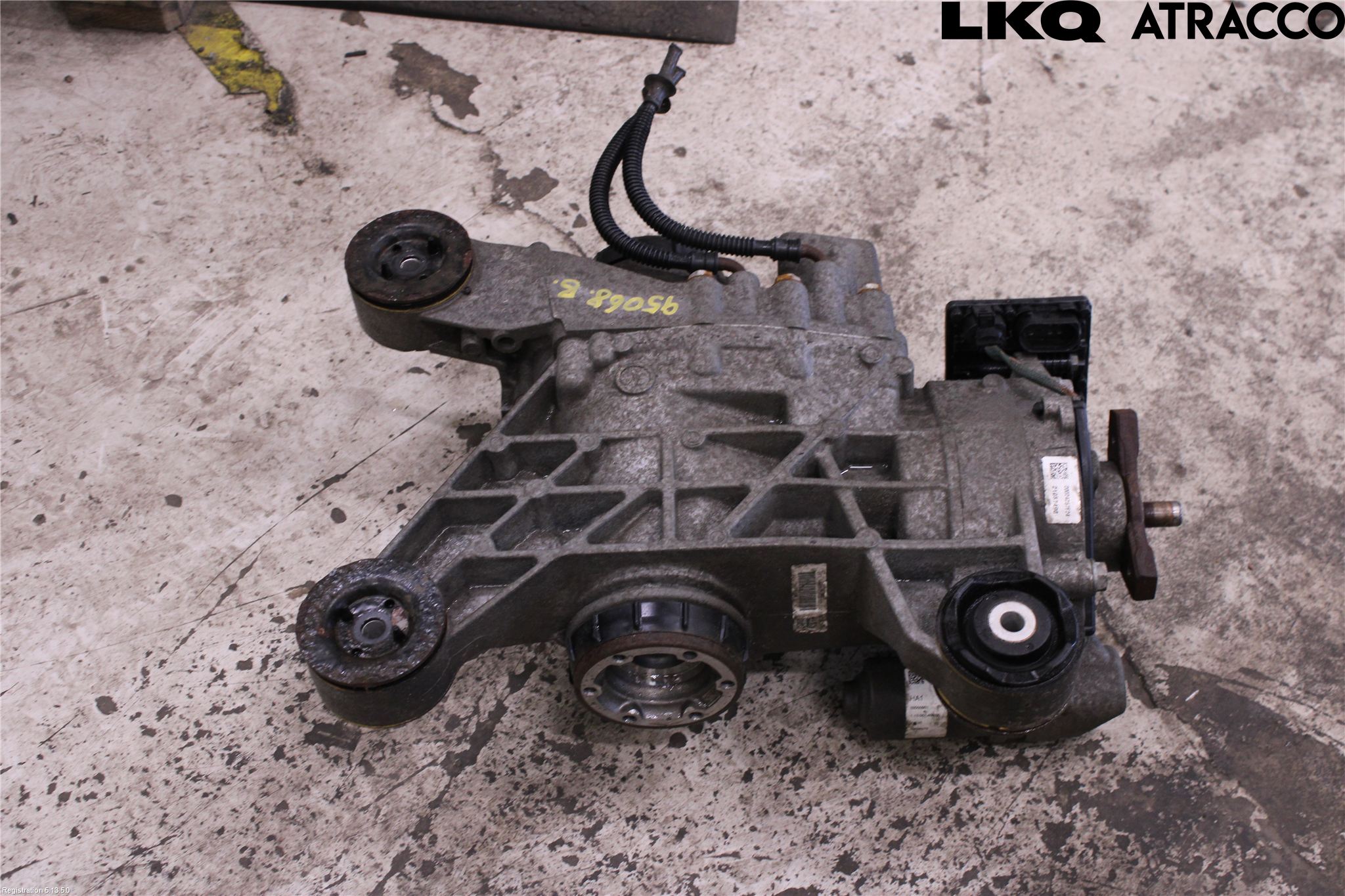 Volkswagen VW TIGUAN 16-24 Drivaxel Fram Vänster