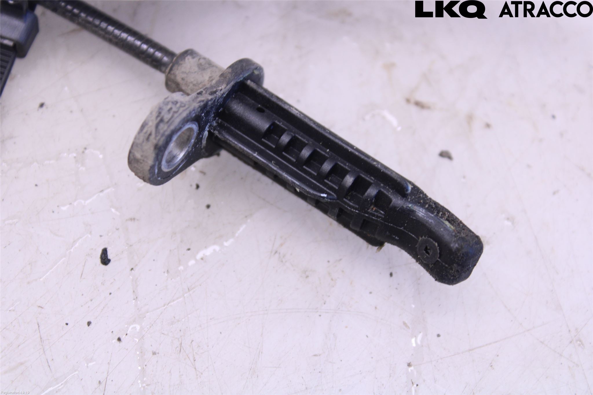 BMW 5 G30/G31/F90 17-23 Abs Sensor