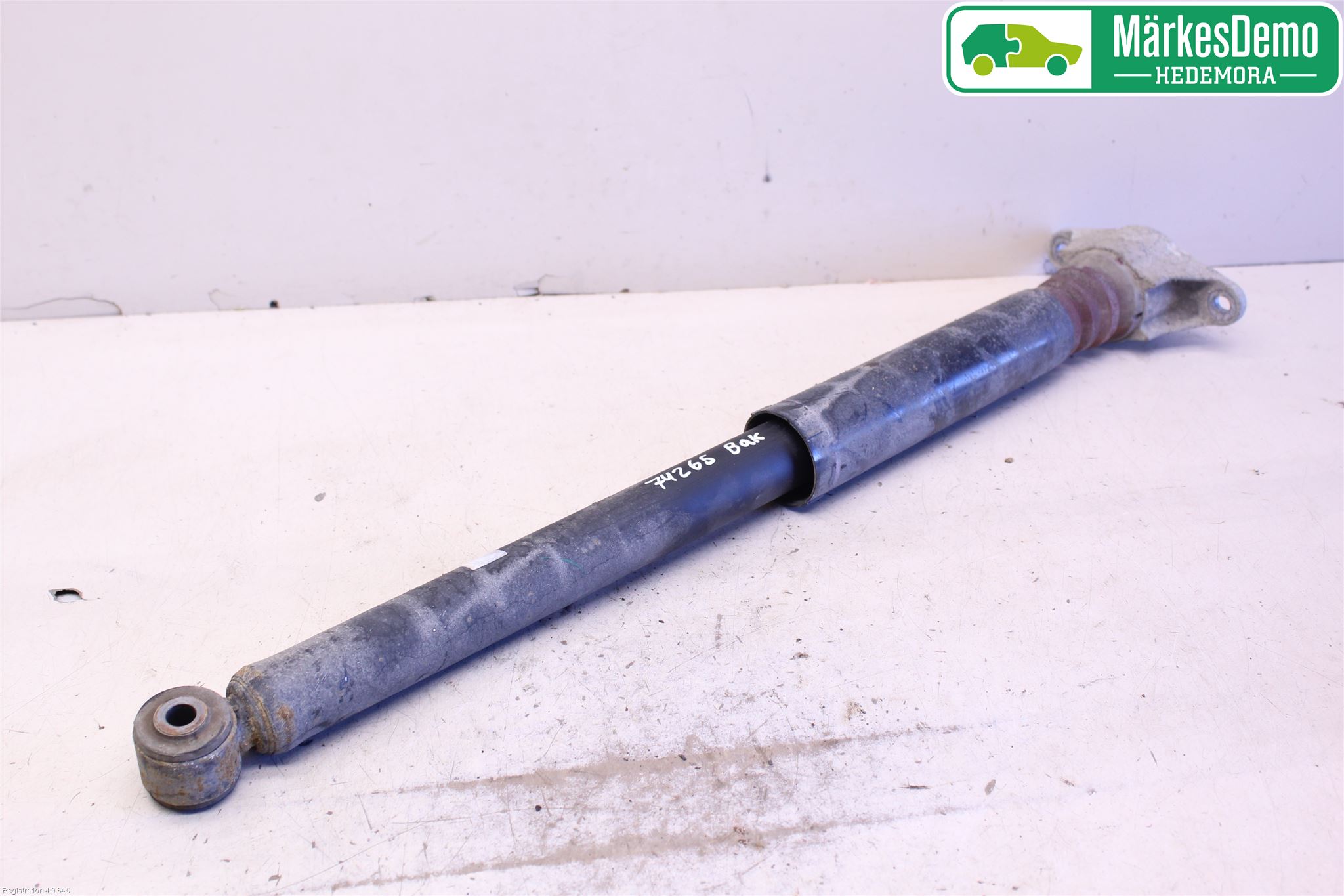 Mazda CX-3 Stötdämpare Bak