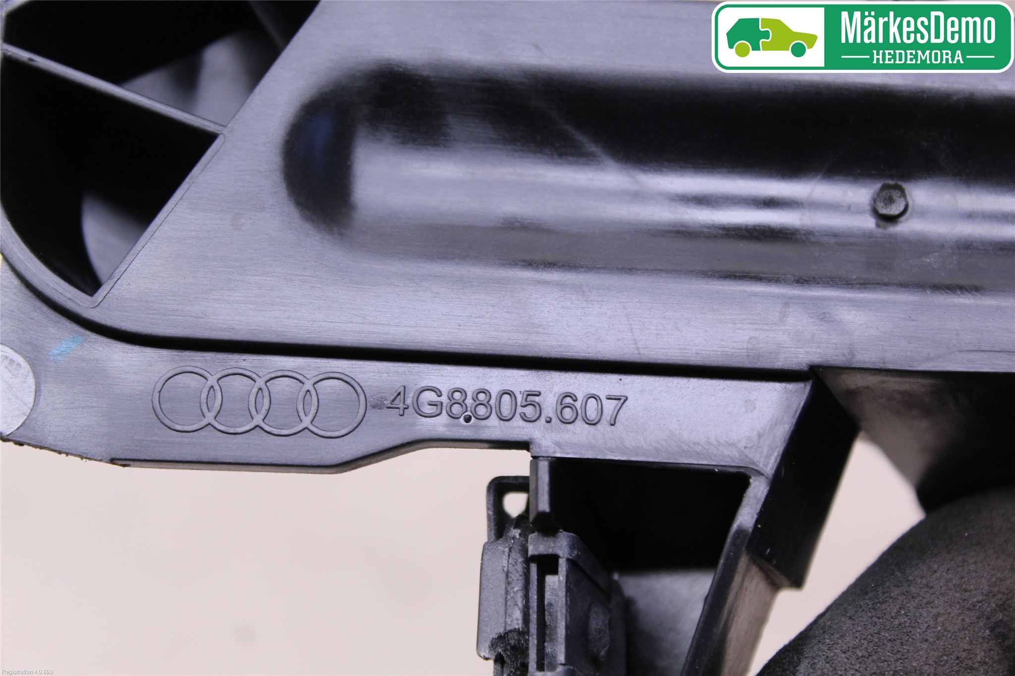 Audi A7/S7 4G 11-17 Strålkast Fästsarg