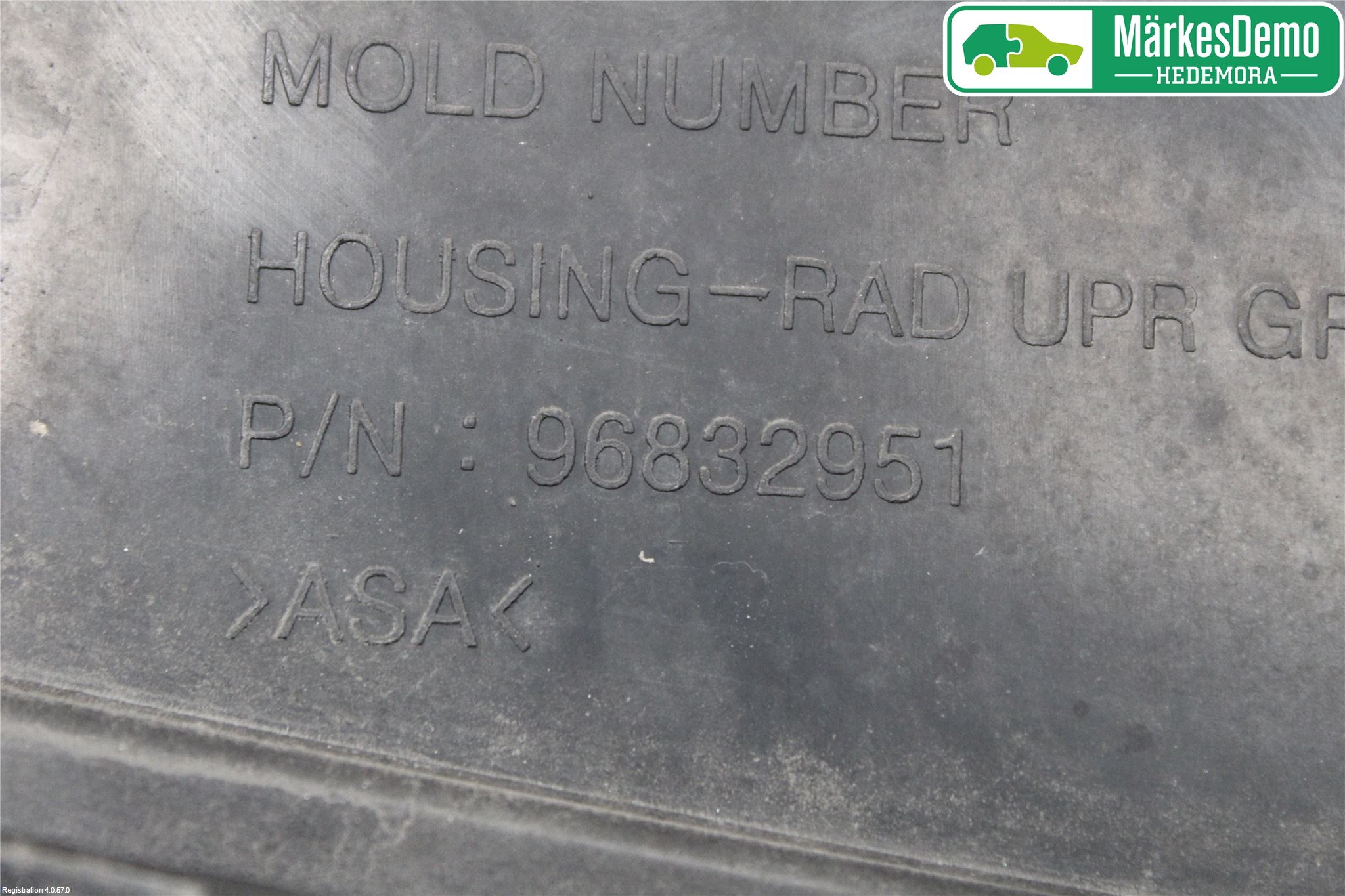 GM CHEVROLET CRUZE Grilldel Mitt