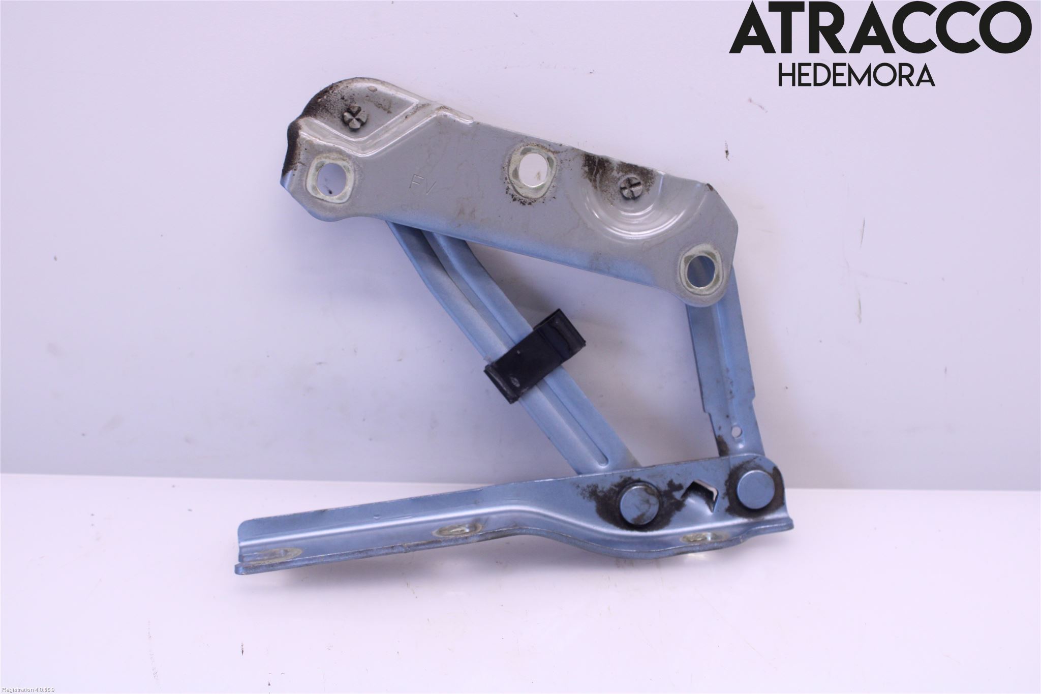 Saab 9-5     06-10 Huvgångjärn