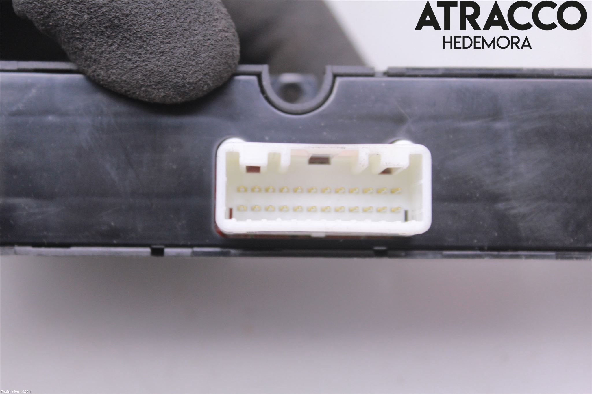 Kia CEED 06-12 Strömställare Varnings