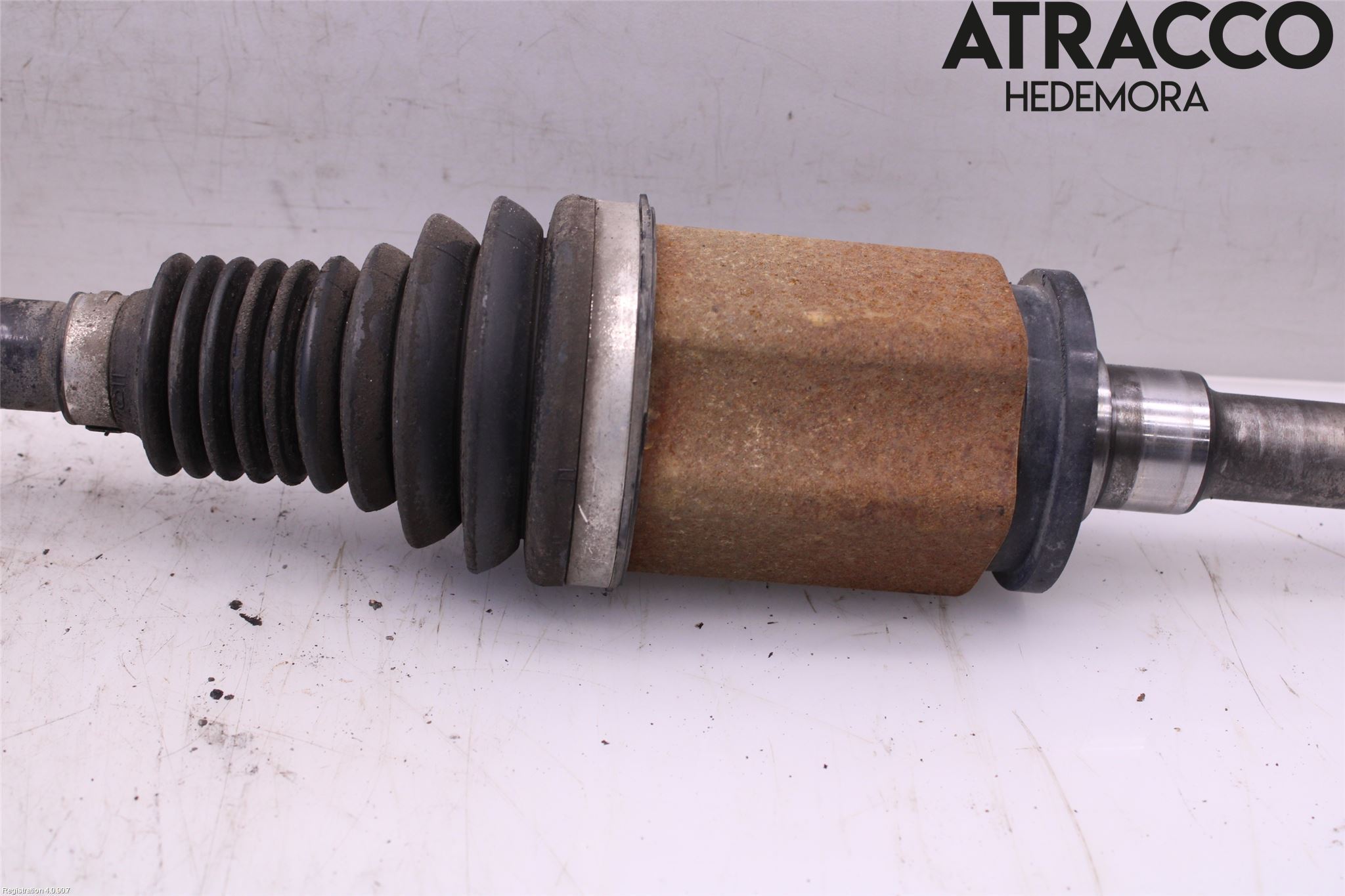 BMW 1 F20/F21 11-19 Drivaxel Fram Höger