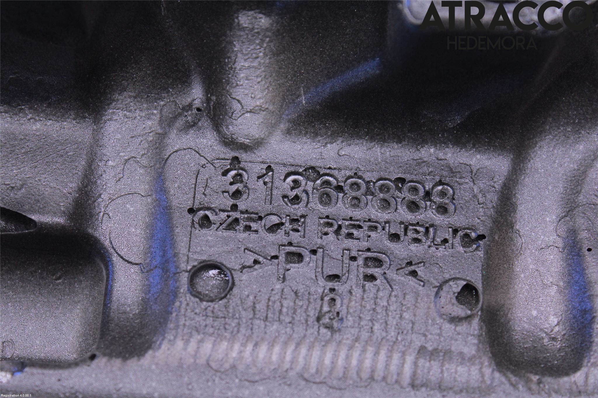 Volvo V40 CROSS COUNTRY 13-19 Motorkåpa