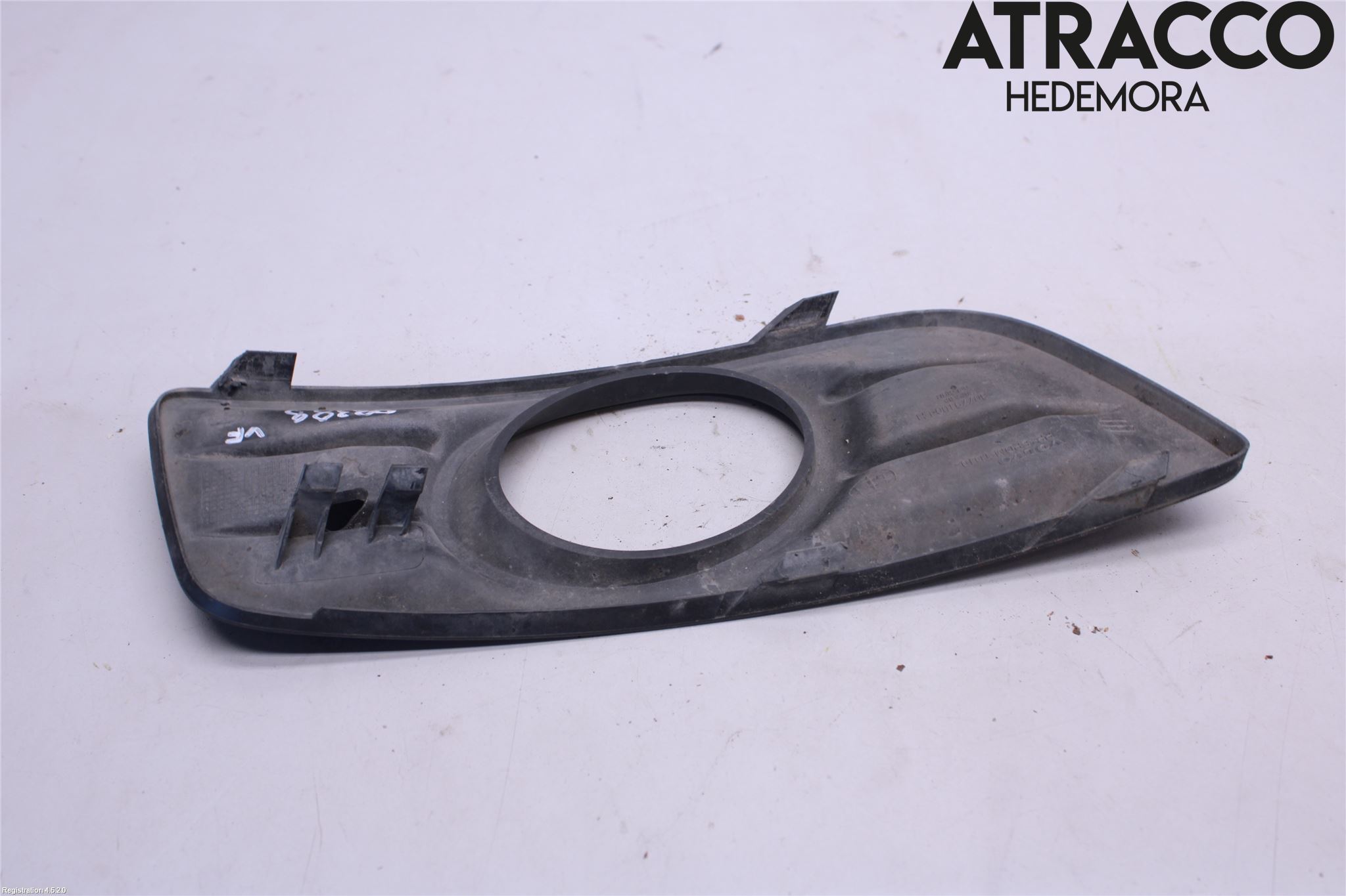 Volvo V50 08-12 Dimljussarg Fram