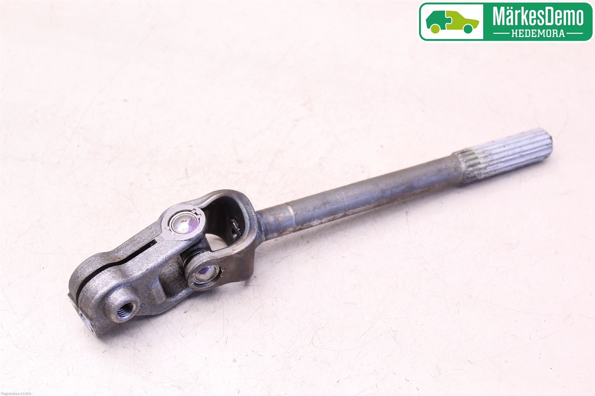 Nissan JUKE 10-14 Rattaxelknut