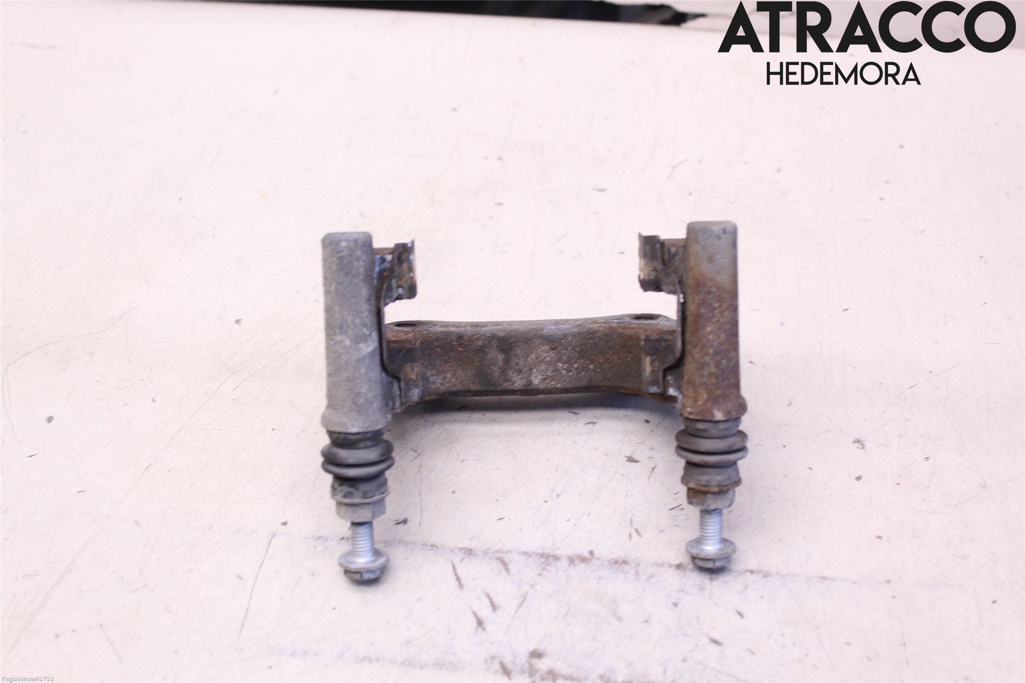 Peugeot PARTNER 16-18 Bromsokshållare