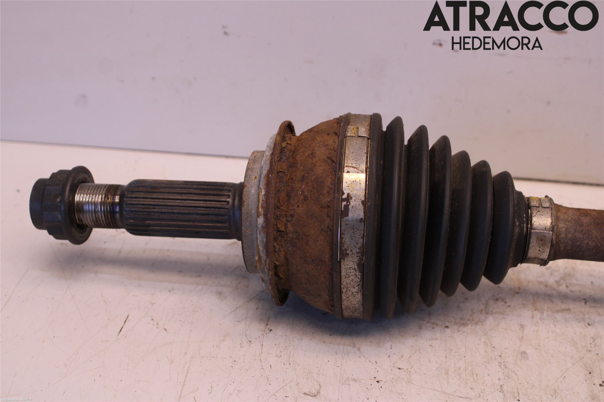 Toyota URBAN CRUISER Drivaxel Fram Vänster