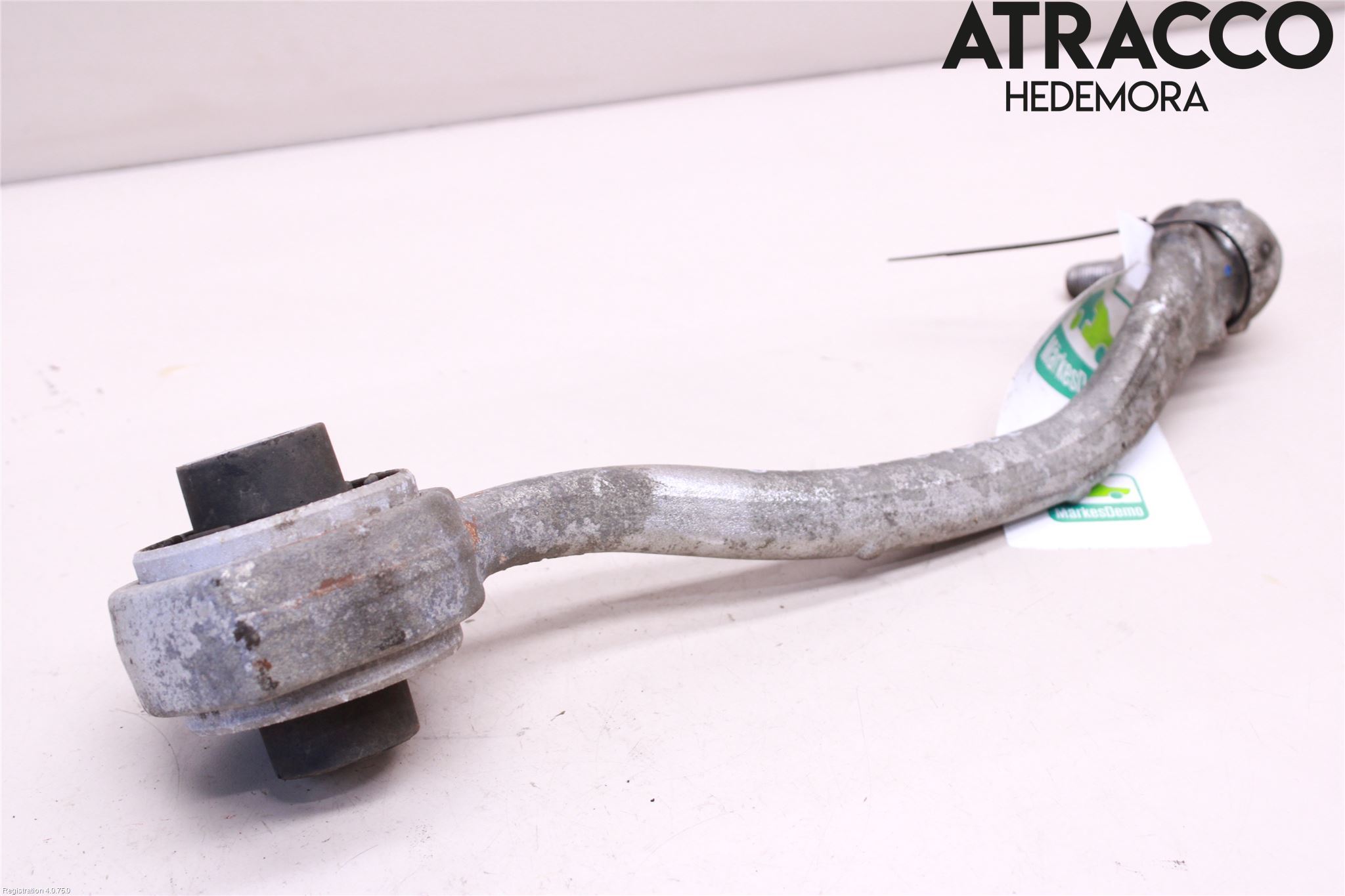 Mercedes-Benz MB C (203) 00-07 Bärarm Fram Undre Hö