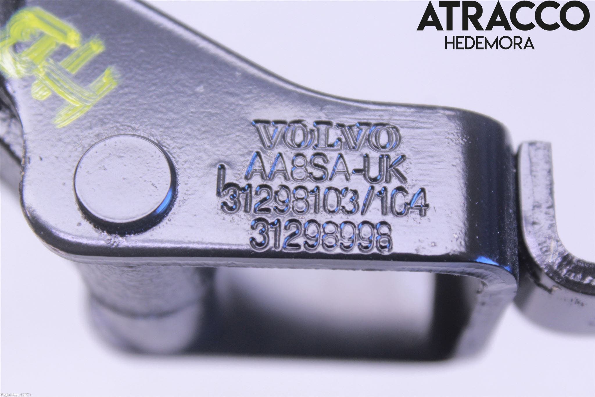 Volvo V70 14-16 Bakluckegångjärn Hö