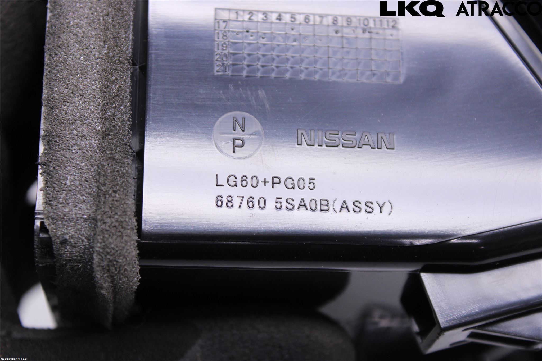 Nissan LEAF 18- Defrosterkanal-Munstycke