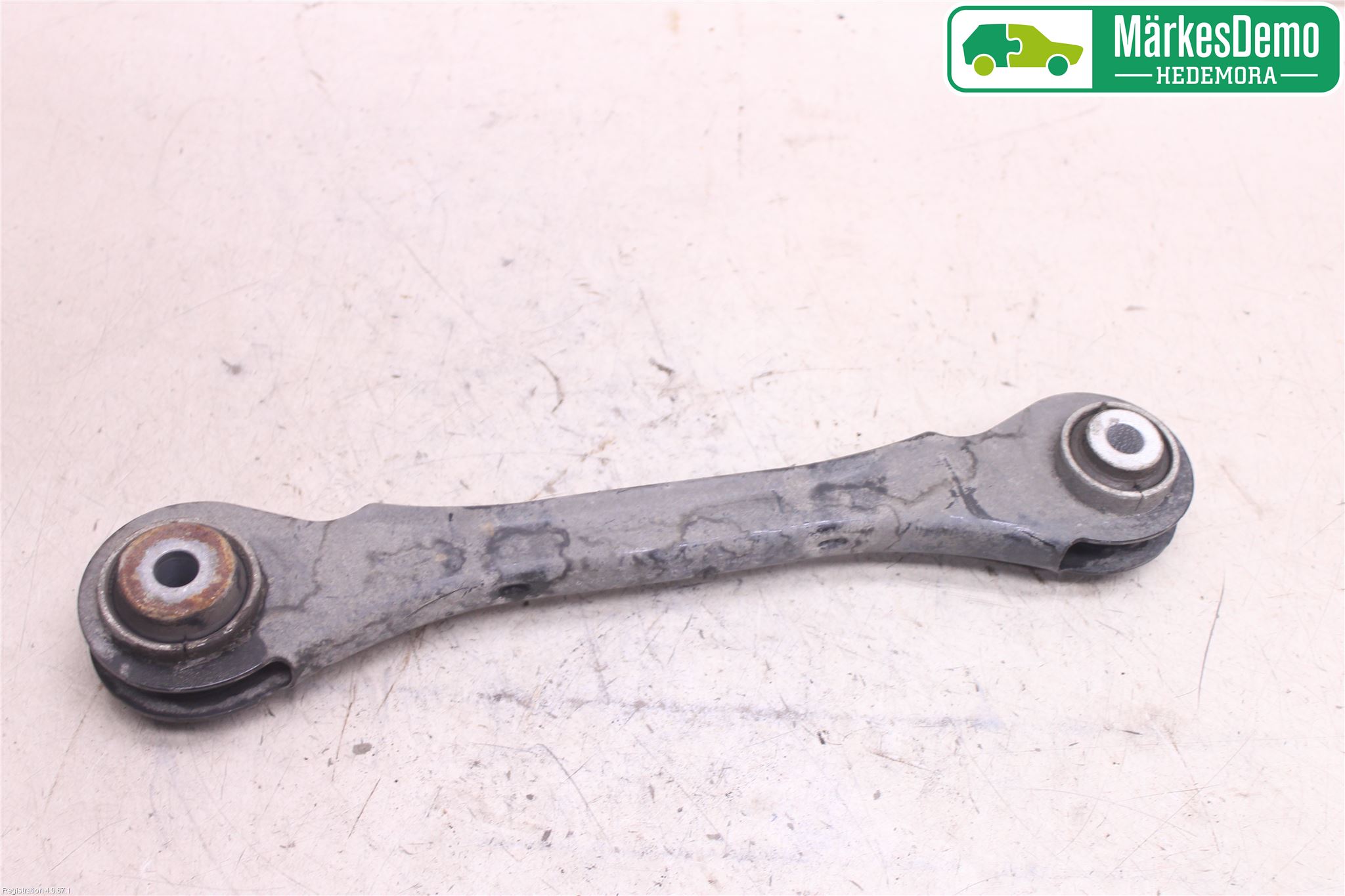 BMW 1 F20/F21 11-19 Bärarm Bak Övre Vänster