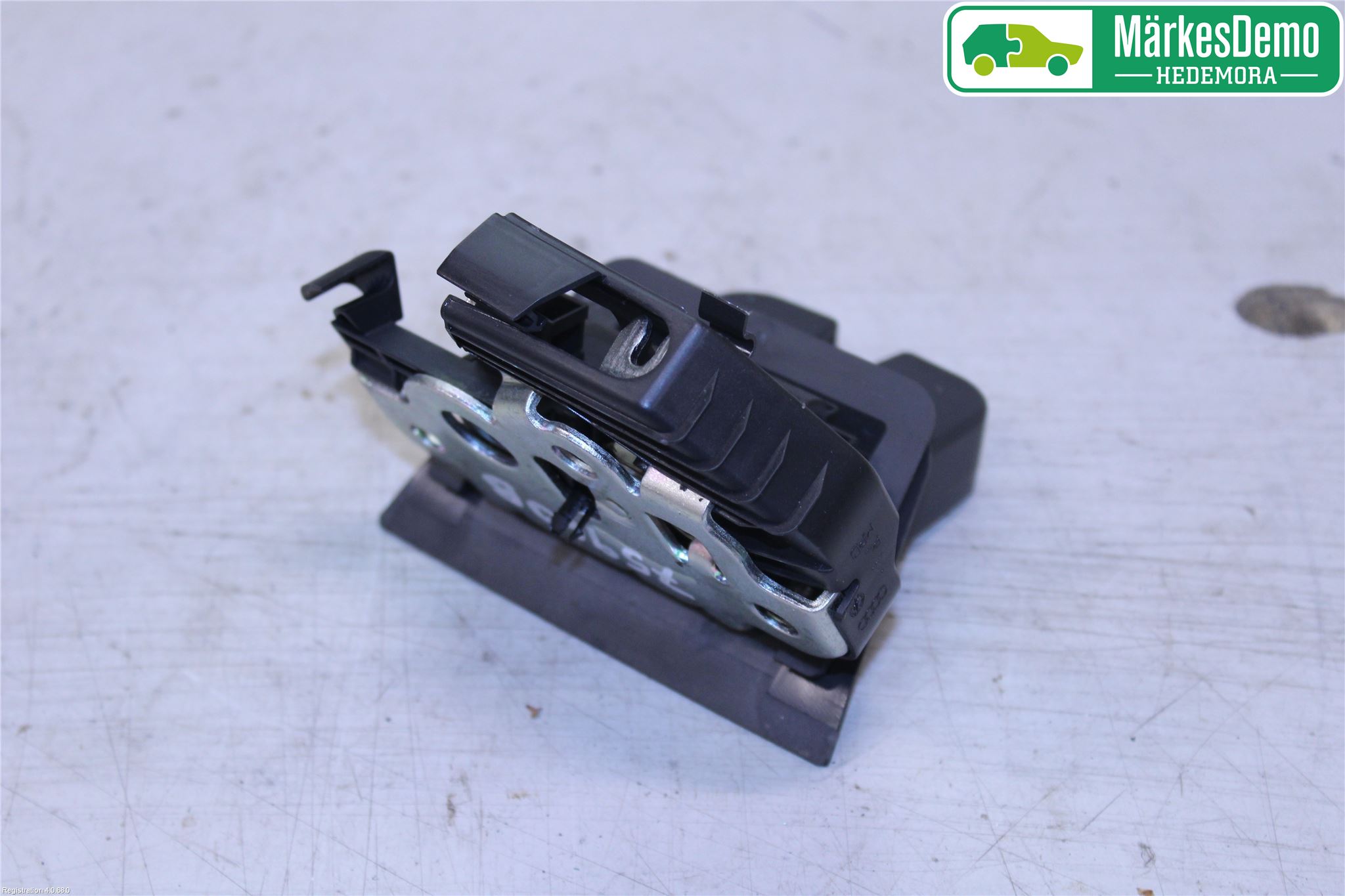 Audi A4 12-15 Låskista Baklucka