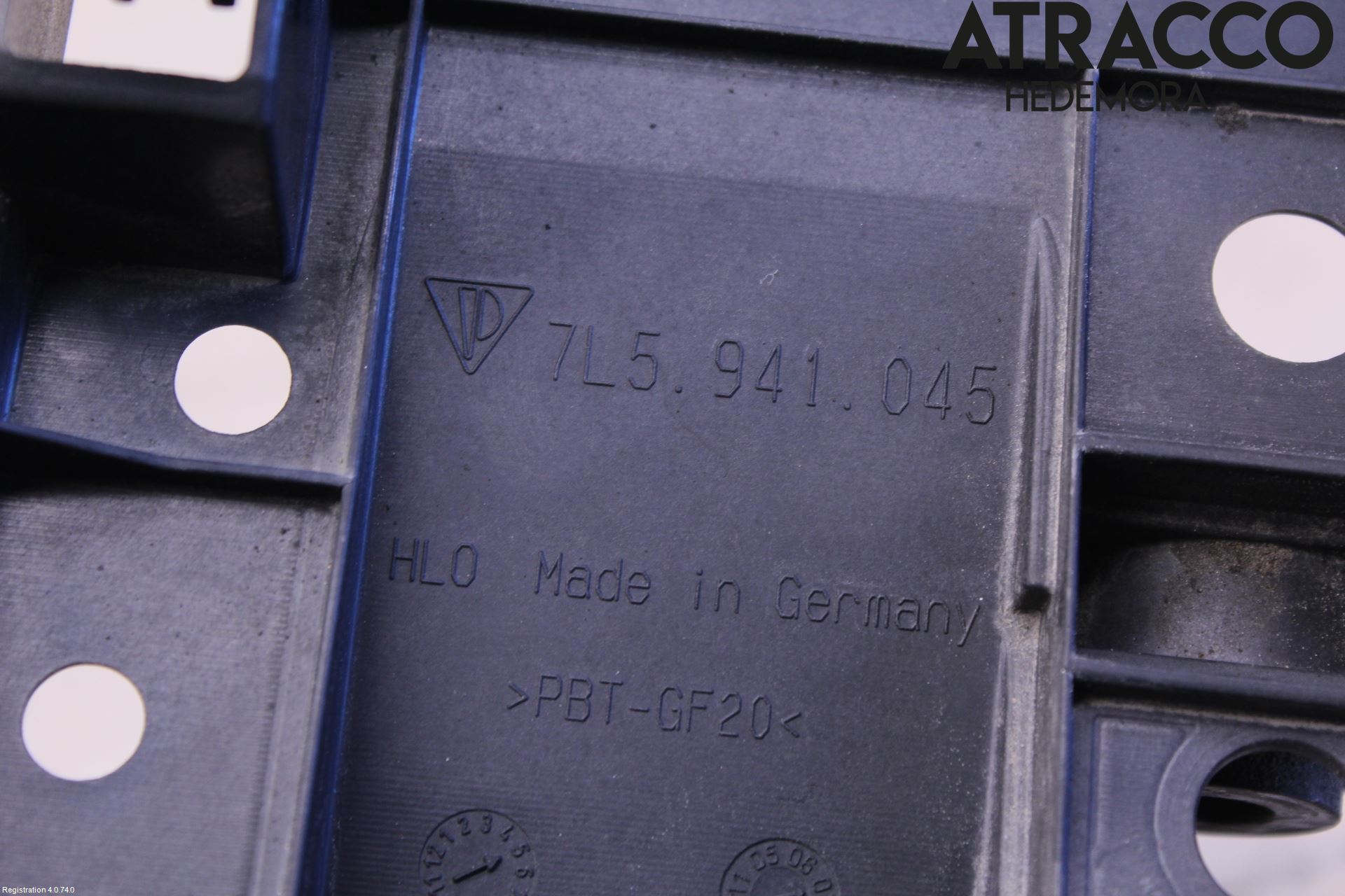 Porsche CAYENNE 03- Strålkast Fästsarg