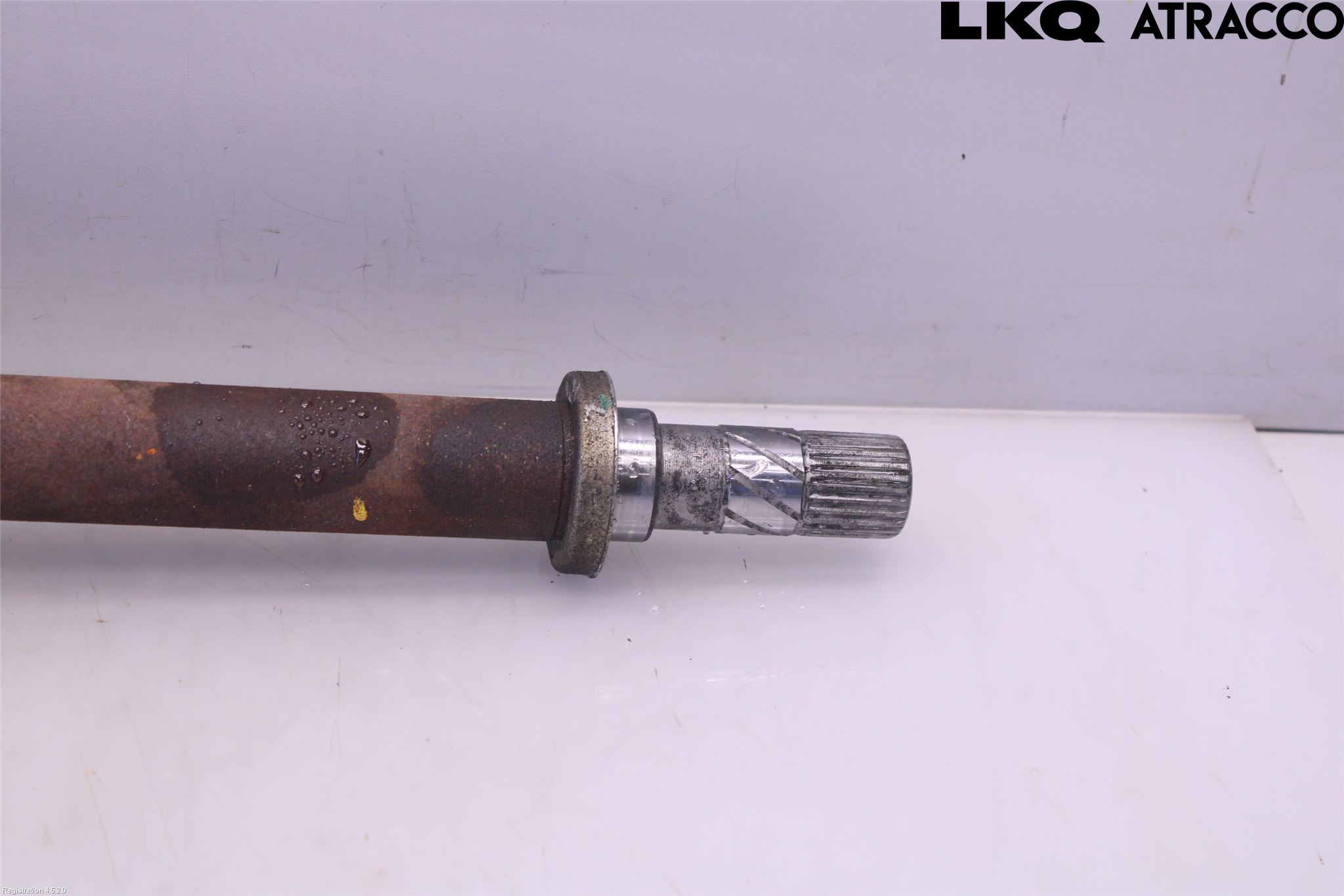 Dacia DUSTER 18-24 Drivaxel Fram Höger