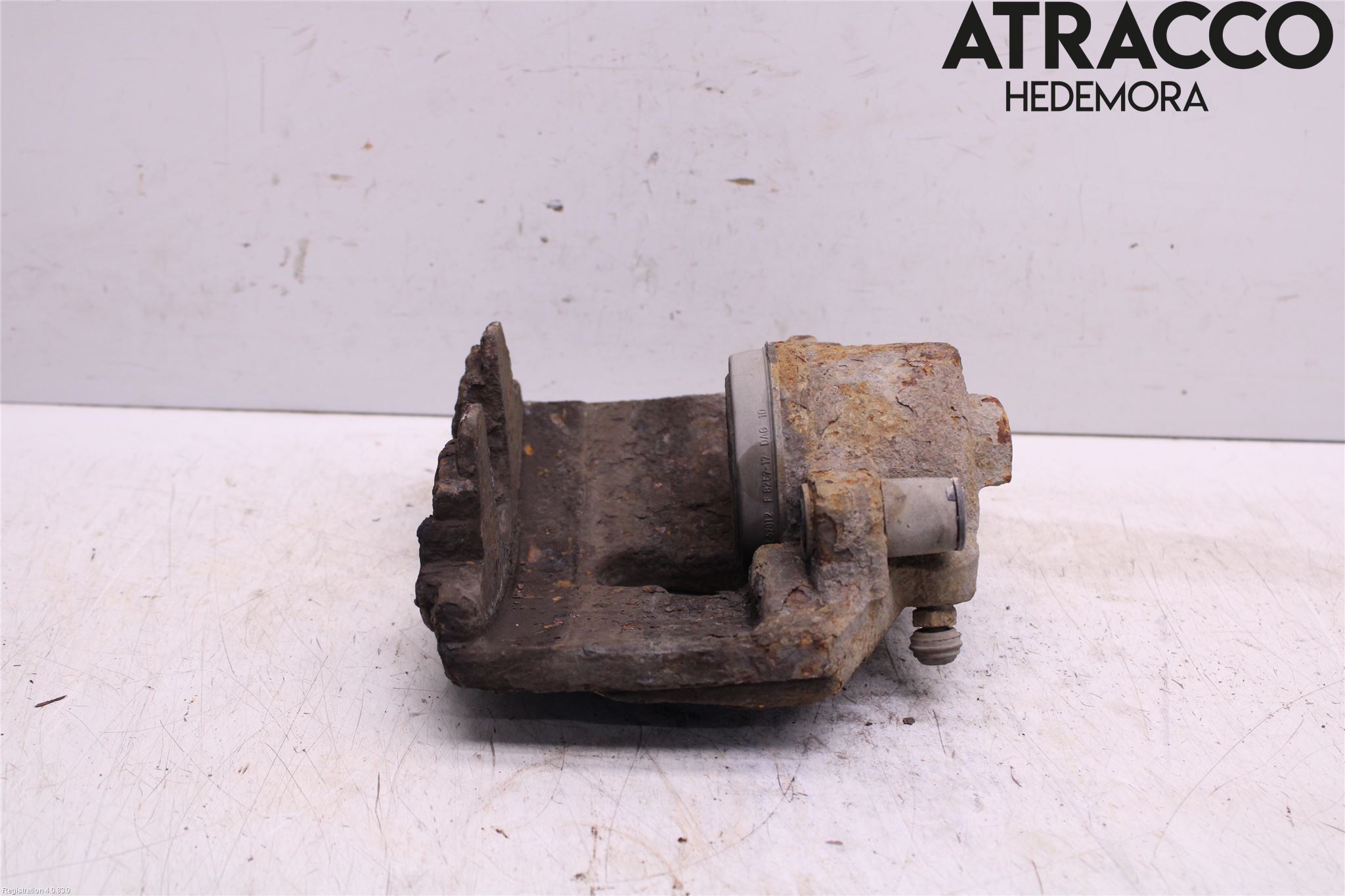 Volkswagen VW PASSAT 05-11 Bromsok Fram Höger