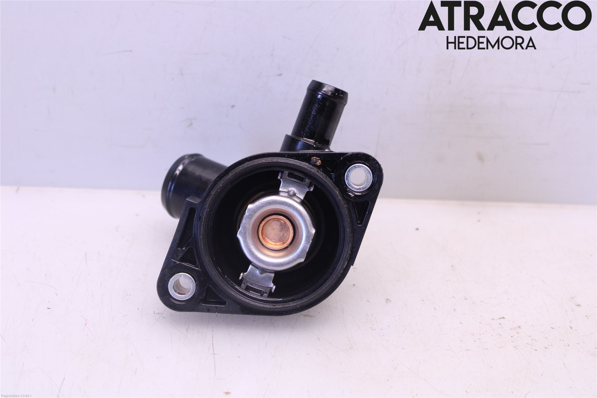 Toyota YARIS CROSS XP21 21- Termostathus-Lock