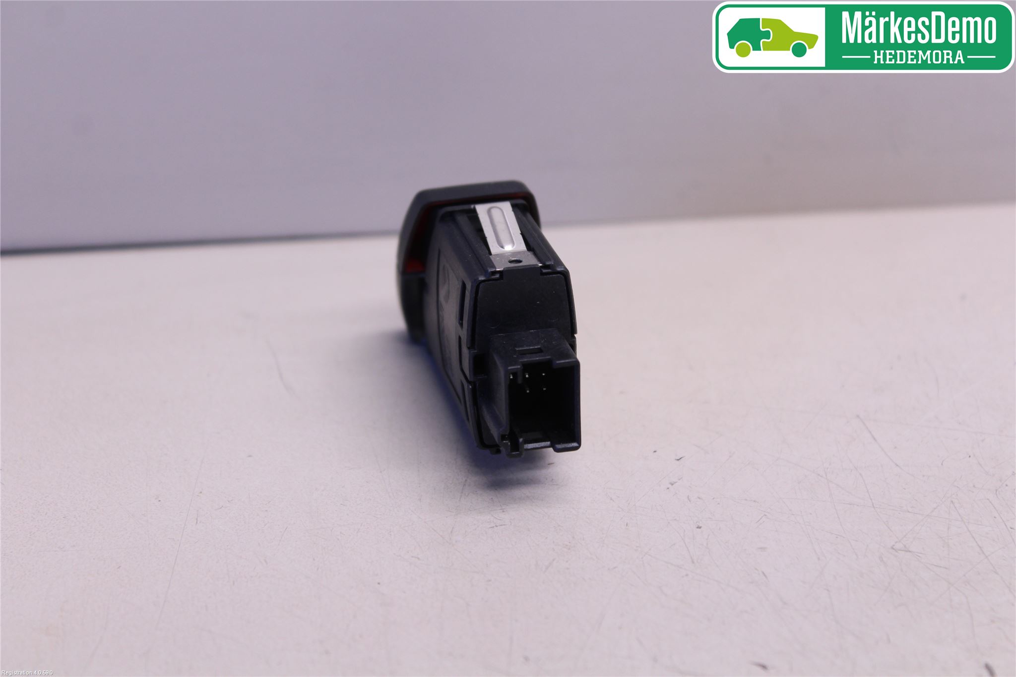 BMW 5 F10/F11/F18 09-17 Strömställare Varnings