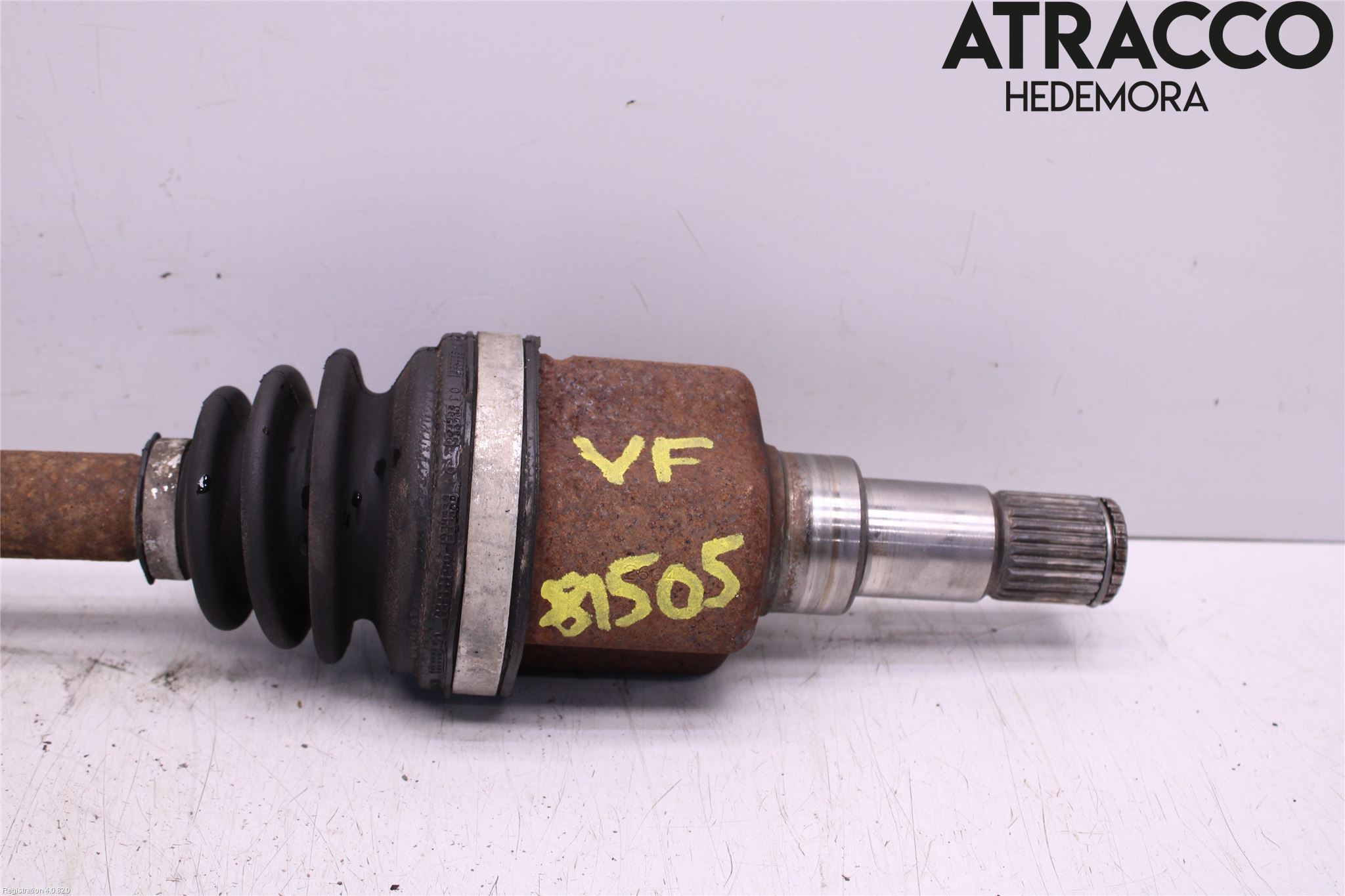 Volvo S40 04-07 Drivaxel Fram Vänster