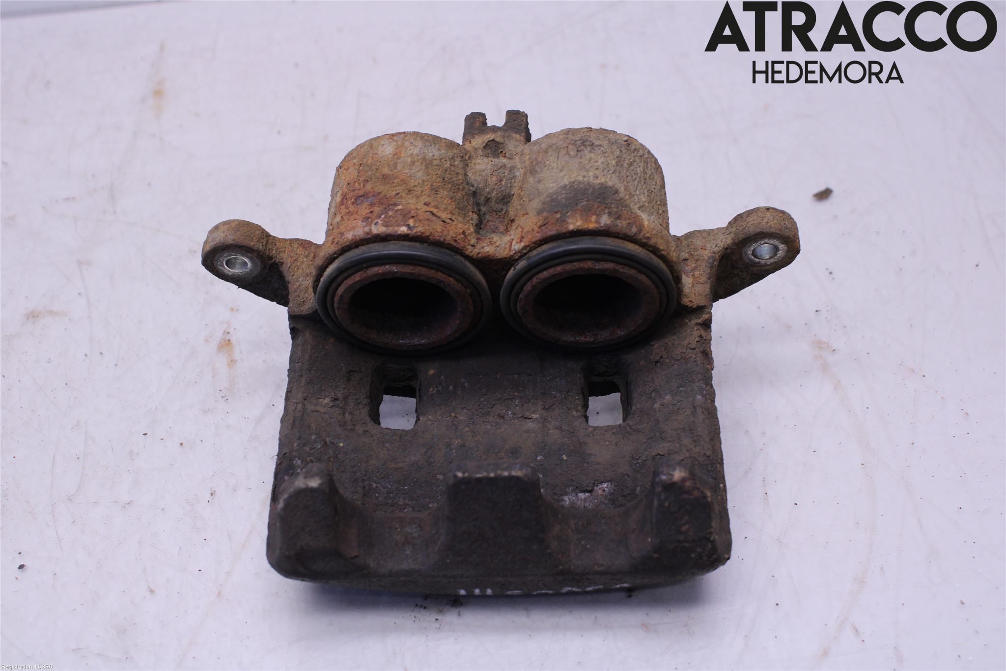 Nissan NAVARA 05-16 Bromsok Fram Höger