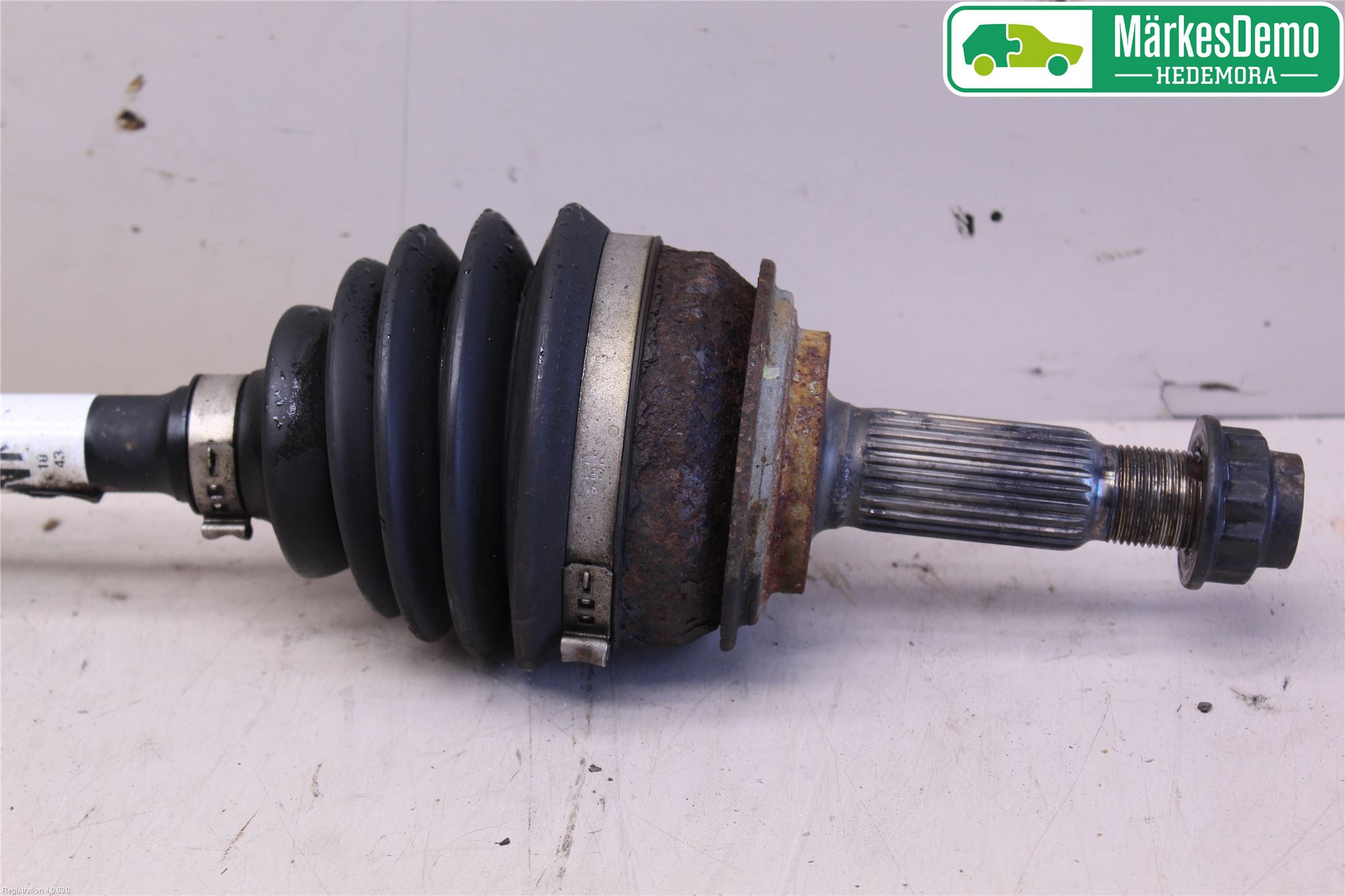 Toyota YARIS XP90 06-11 Drivaxel Fram Vänster