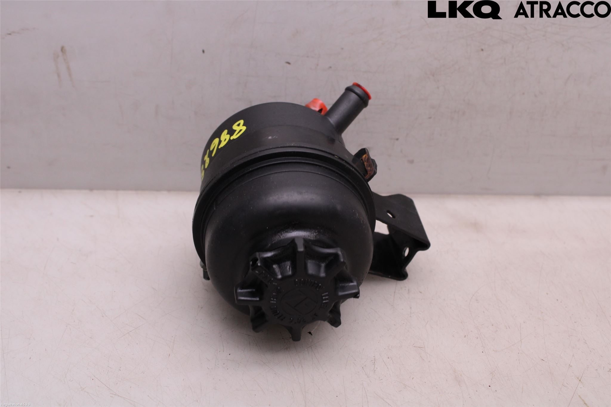 Saab 9-5     06-10 Styrservooljebehållare