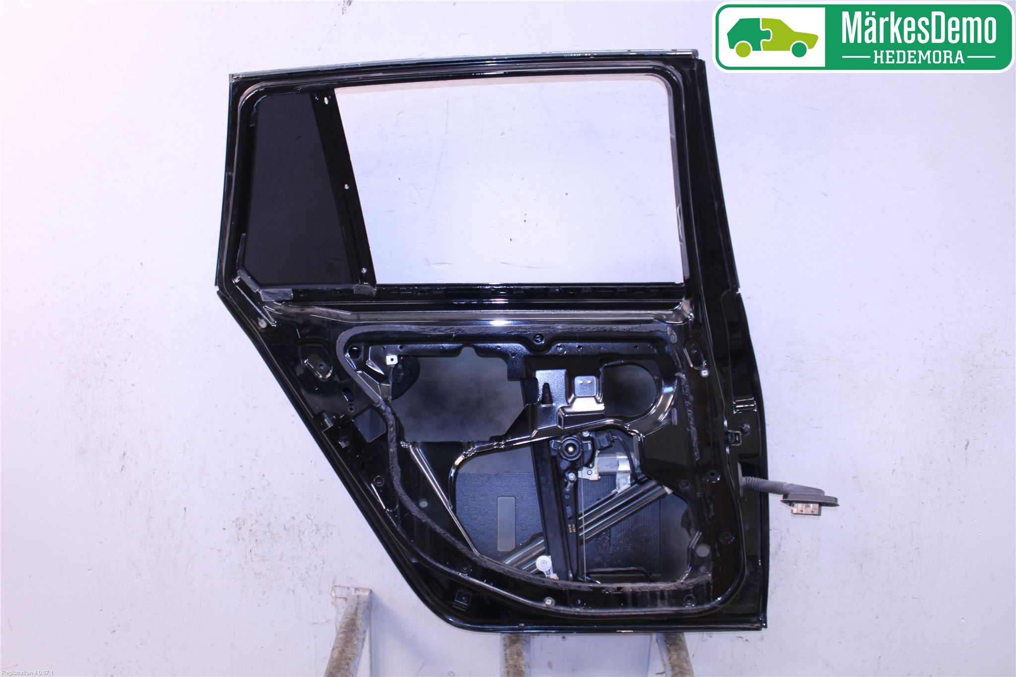 BMW 5 E60/61 Sed/Tou 02-10 Dörr Bak Vänster