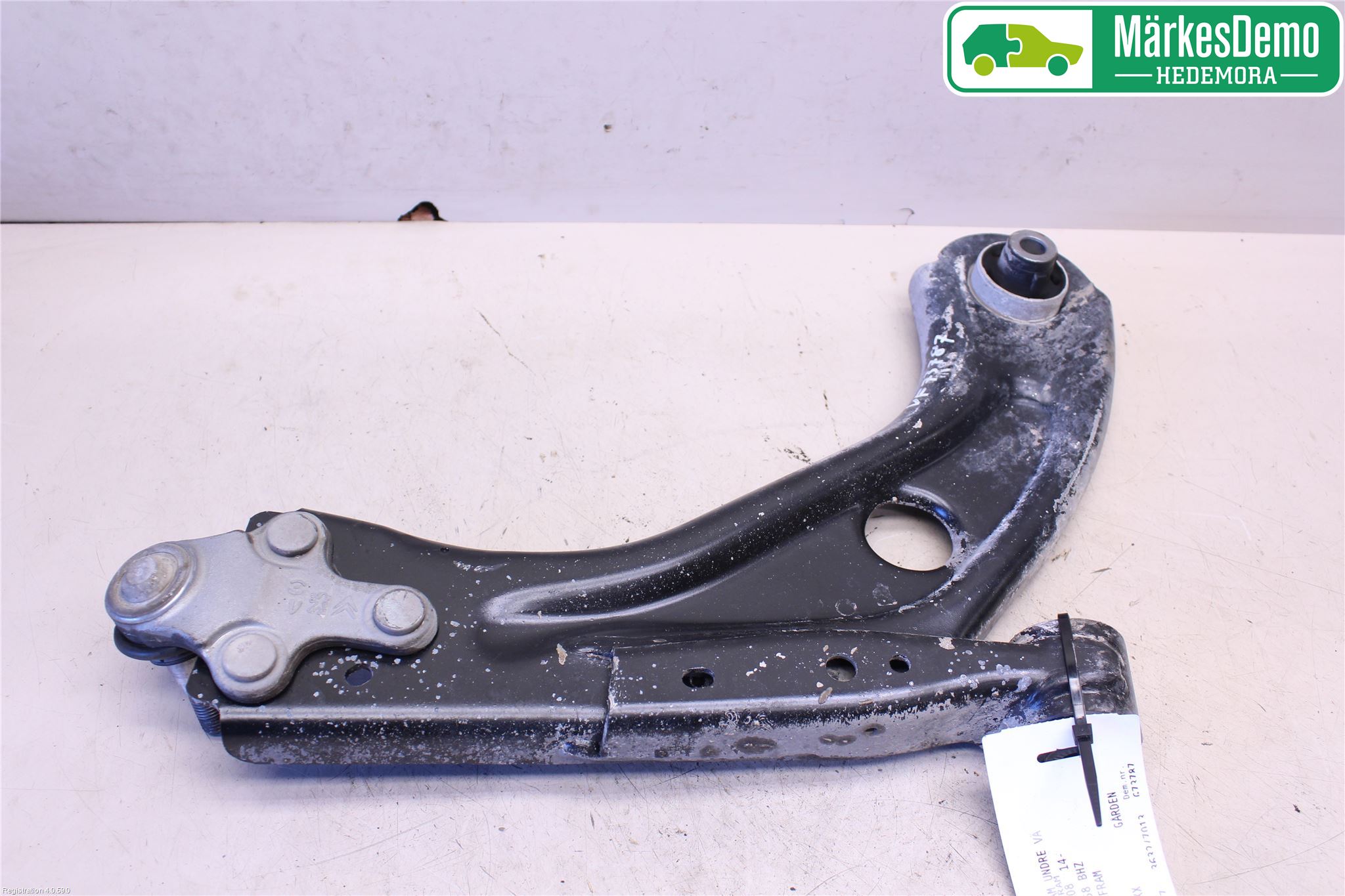 Peugeot 308 14-21 Bärarm Fram Undre Vä