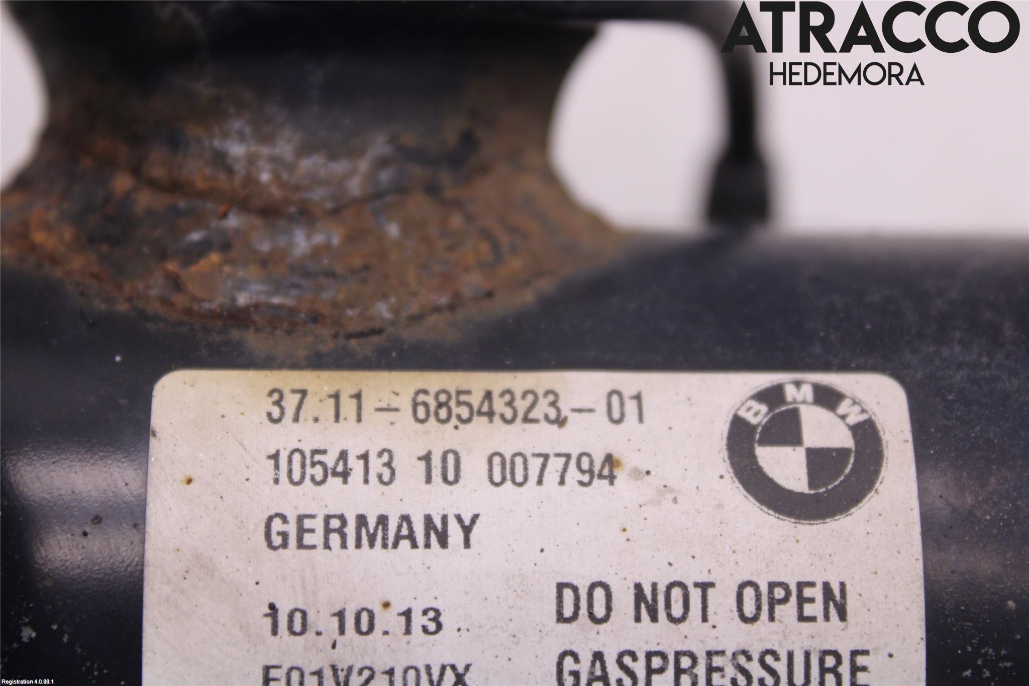 BMW 5 GT F07 09-17 Fjäderben Fram Vänster