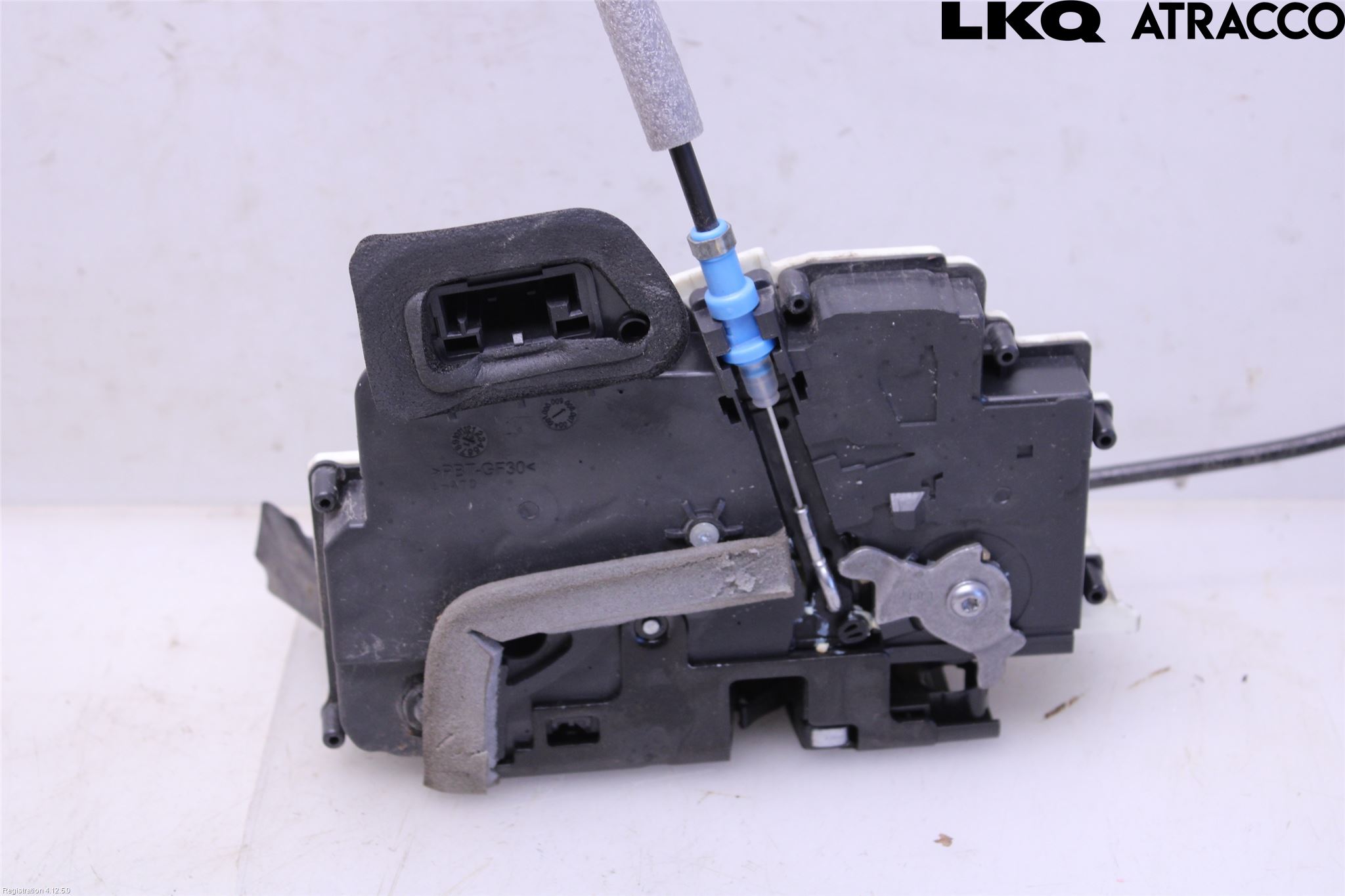 Audi A6 F2/C8 19- Låskista-Dörrlås