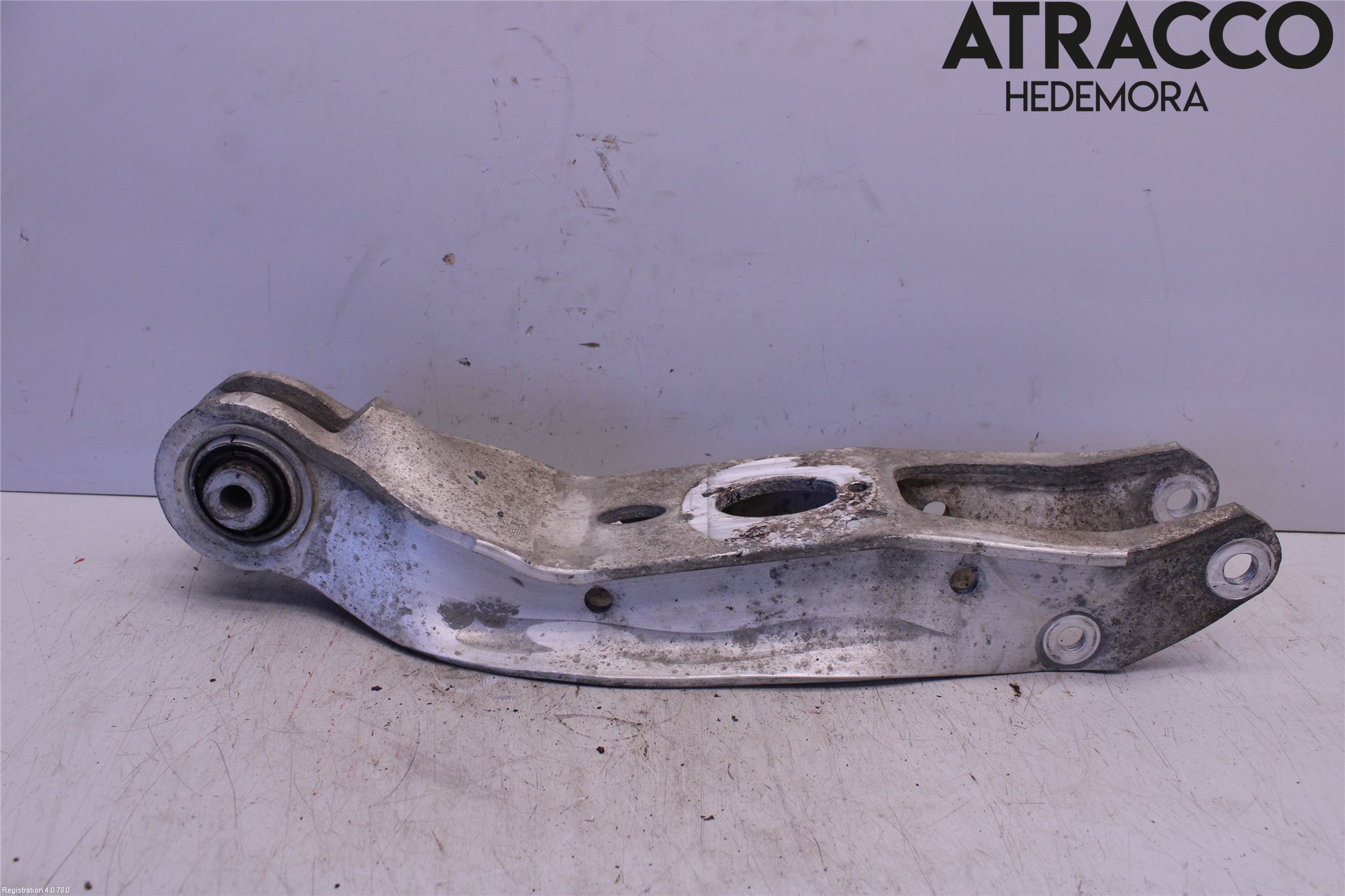 Audi Q7/SQ7 Bärarm Bak Vänster