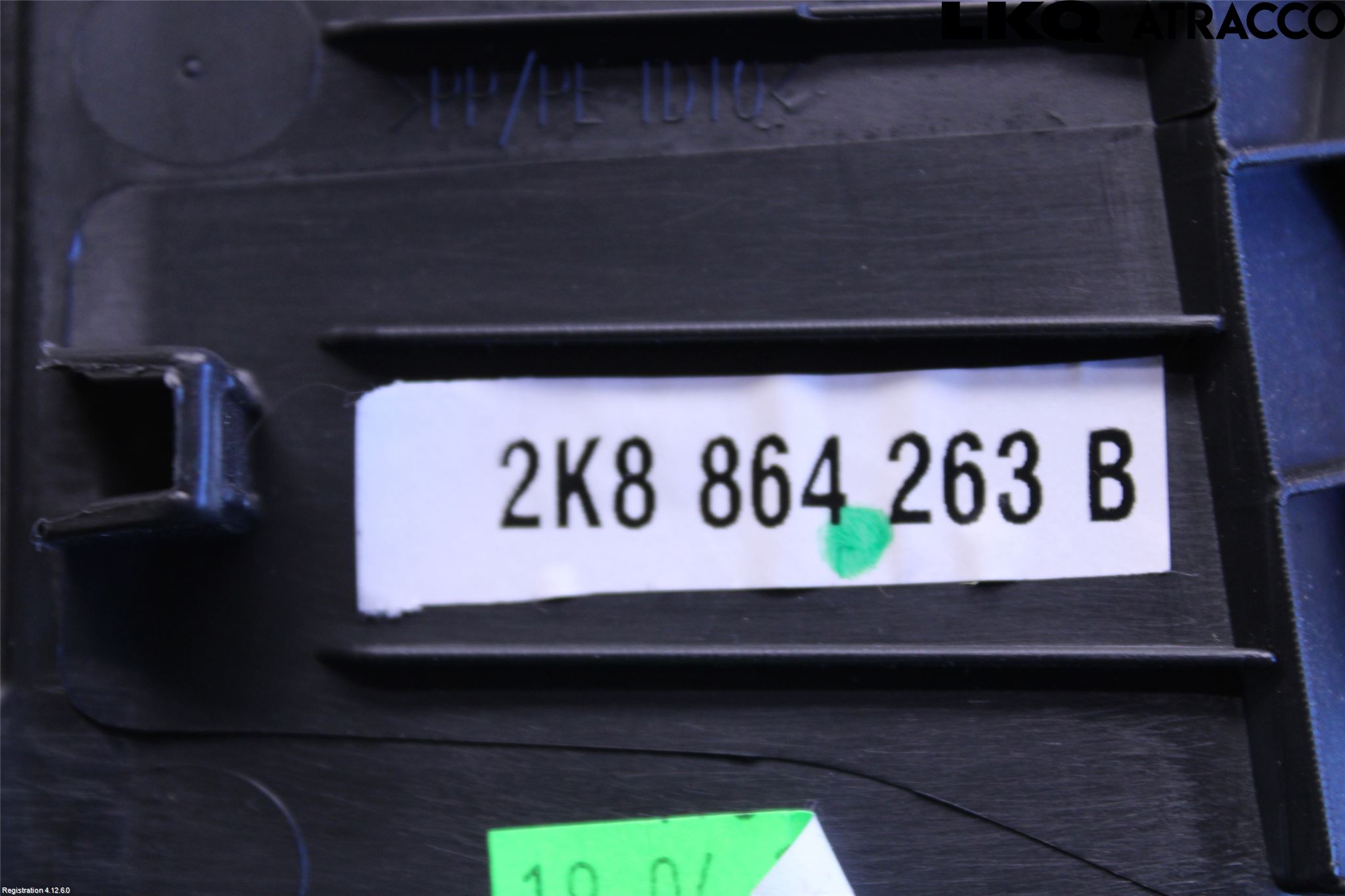 Volkswagen VW CADDY 21- Instrumentkonsoll Mitt
