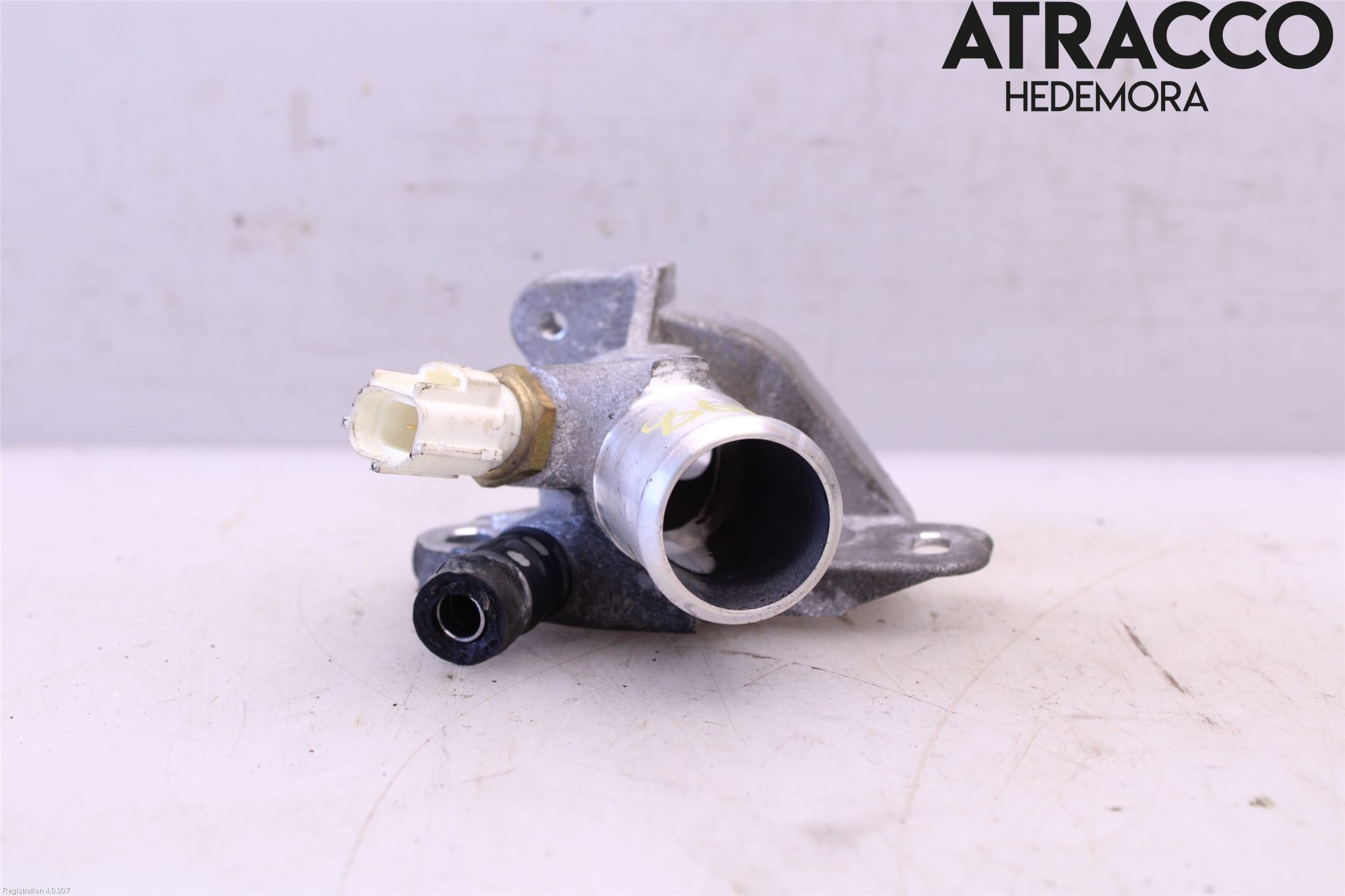 Toyota COROLLA 19- Kylarslang Fördelningsrör