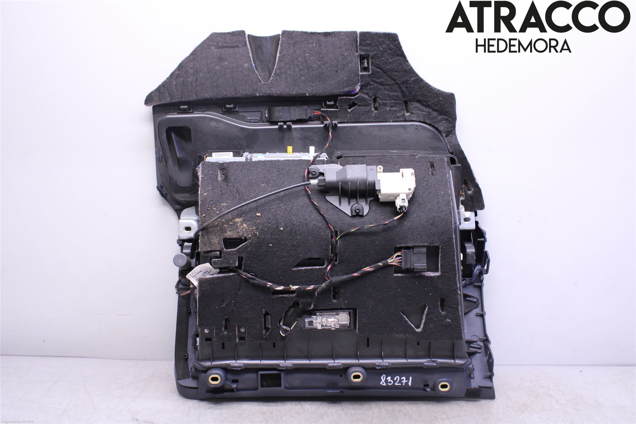 Audi A6/S6     05-11 Handskfack