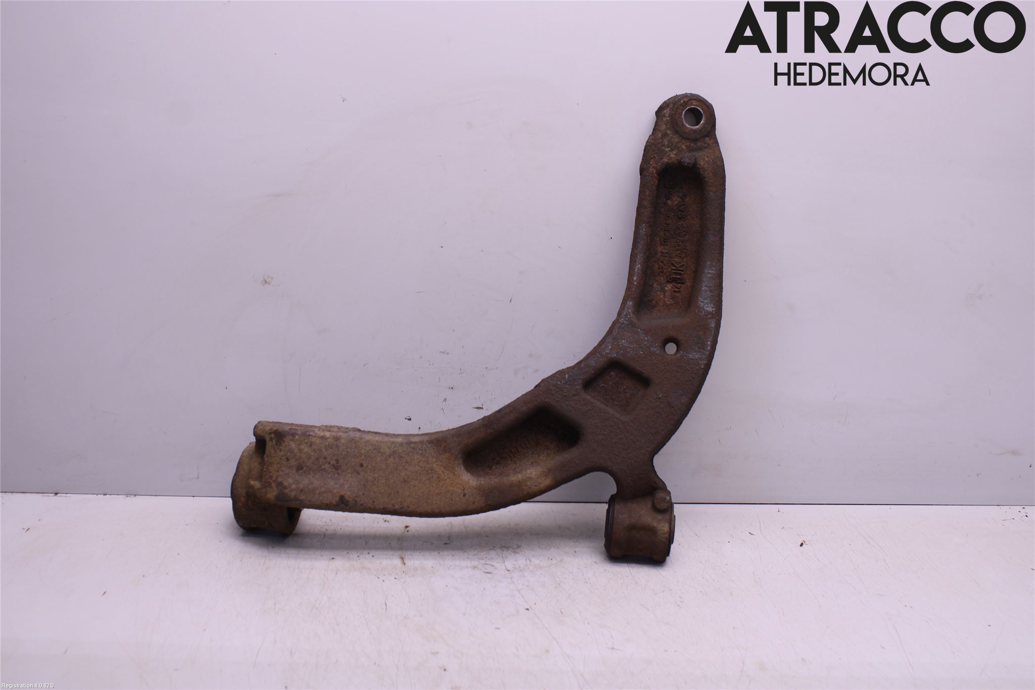 Volkswagen VW TRANSP/CARAVELLE (T5) 04-15 Bärarm Fram Undre Hö