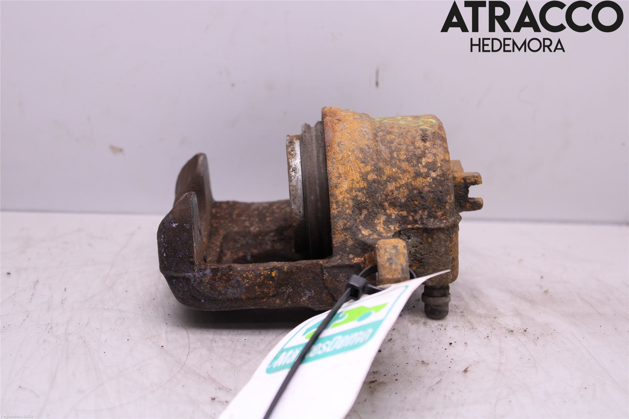 Nissan ALMERA    96-00 Bromsok Fram Höger