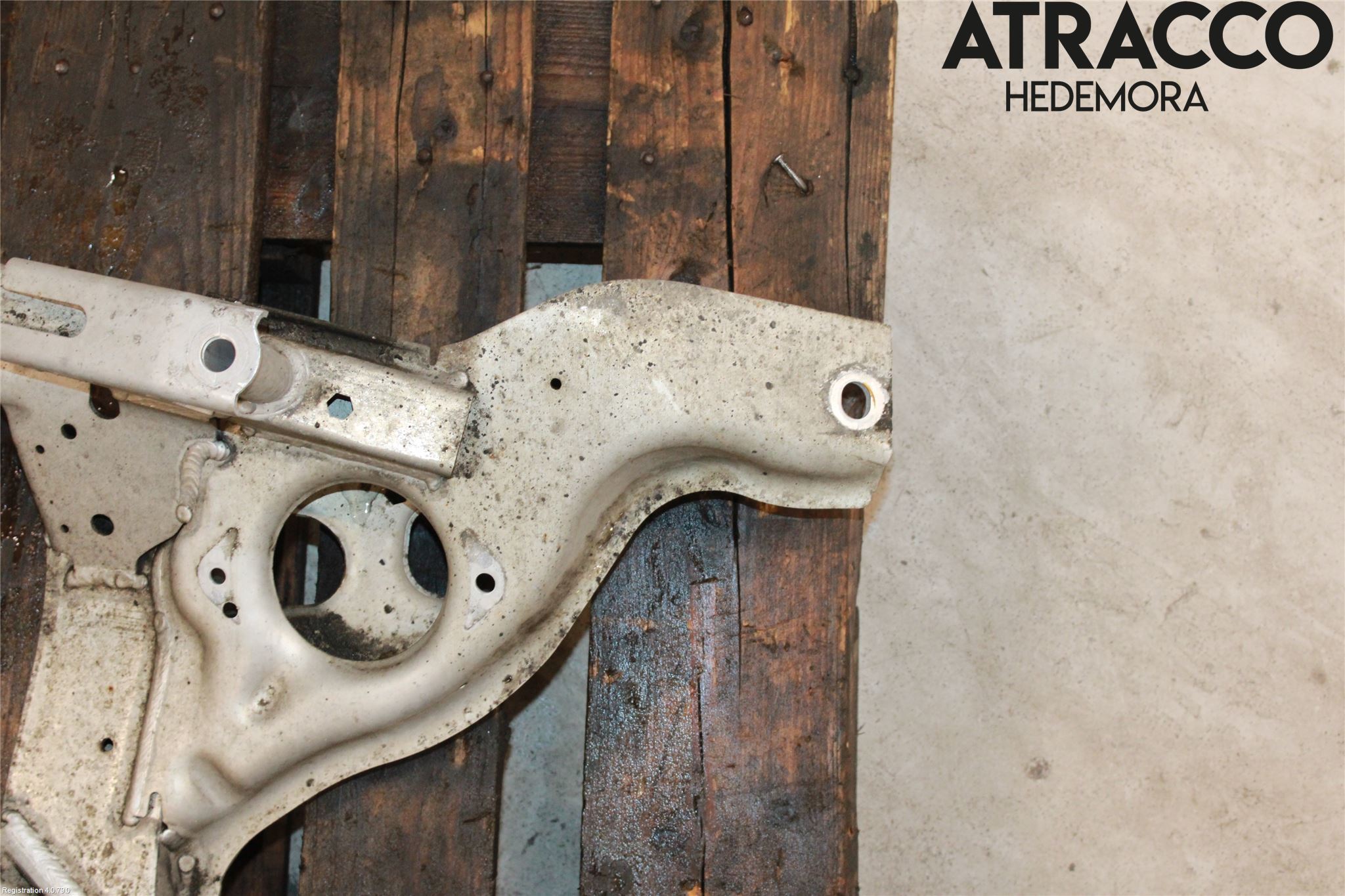 BMW 1 E87/81 5D/3D 03-11 Framvagnsbalk