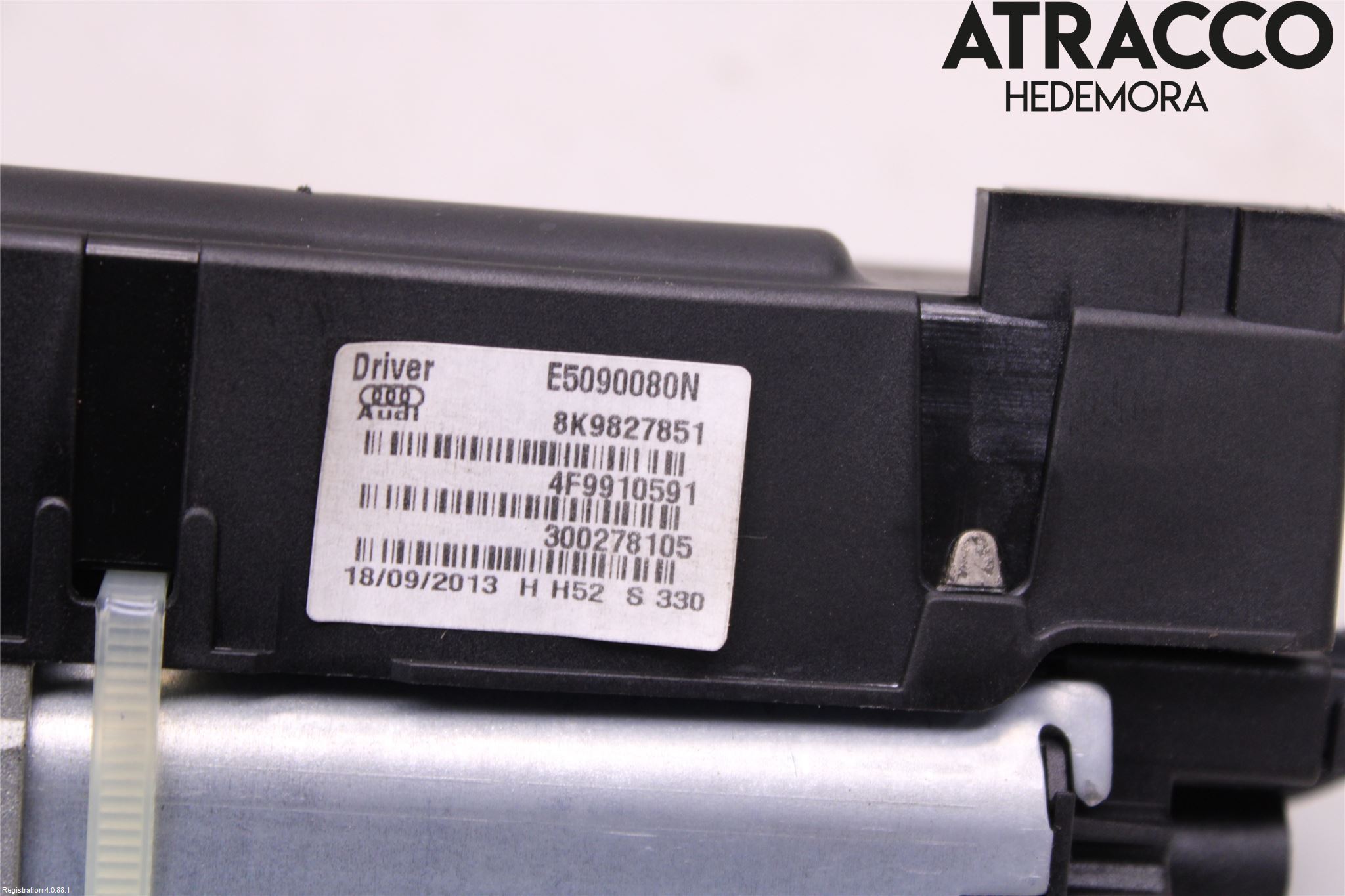 Audi A4 ALLROAD 09-16 Bakluckeöppnare Automatisk