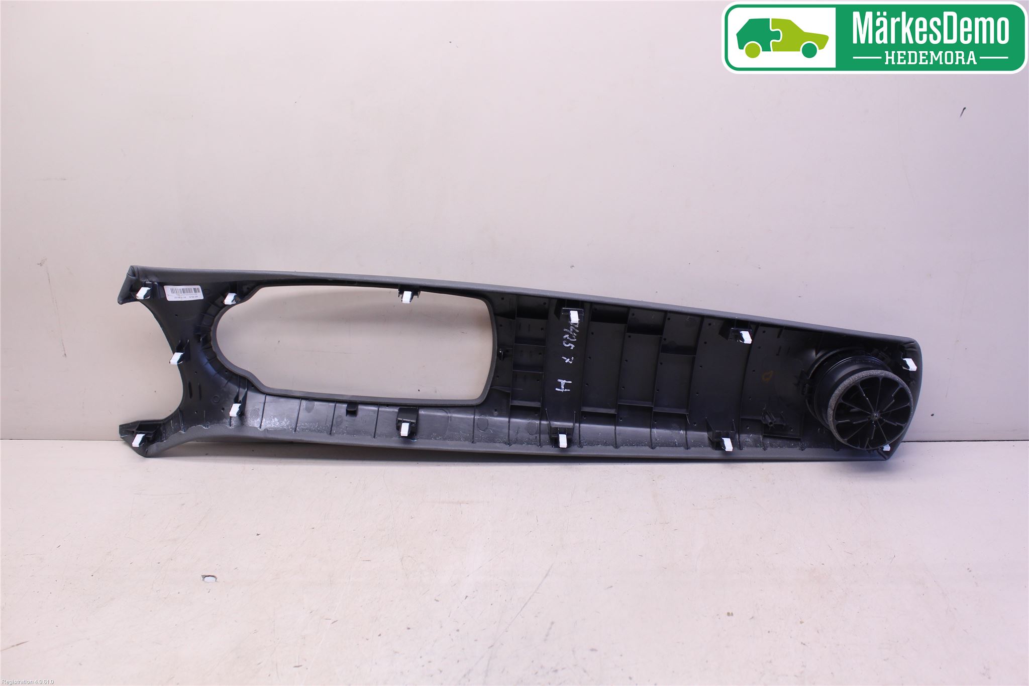 Toyota YARIS XP130 15-20 Instrumentbräda Inlägg-Dekorlist