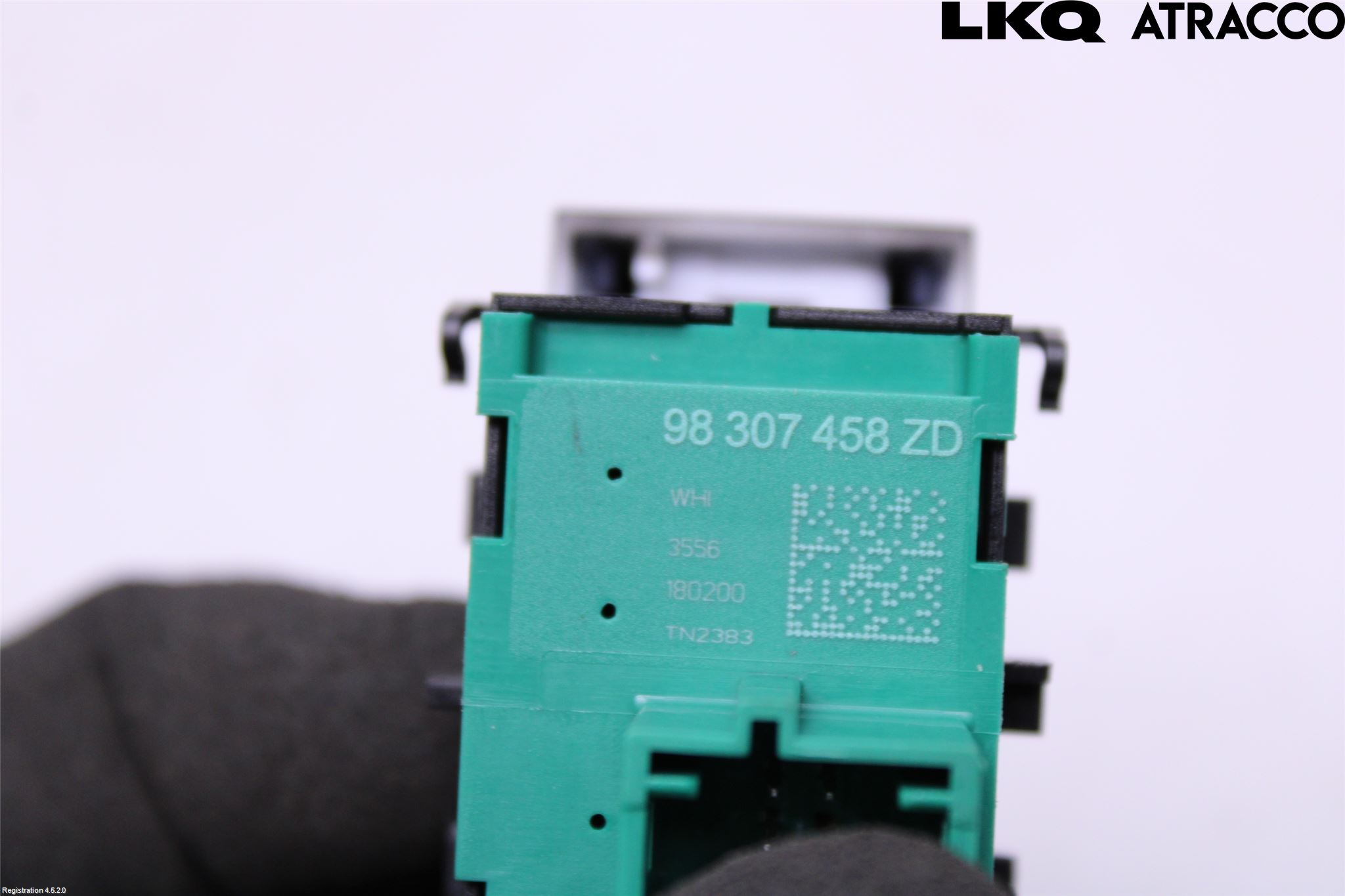 Opel CORSA F, CORSA-E 20- Strömställare Övrigt