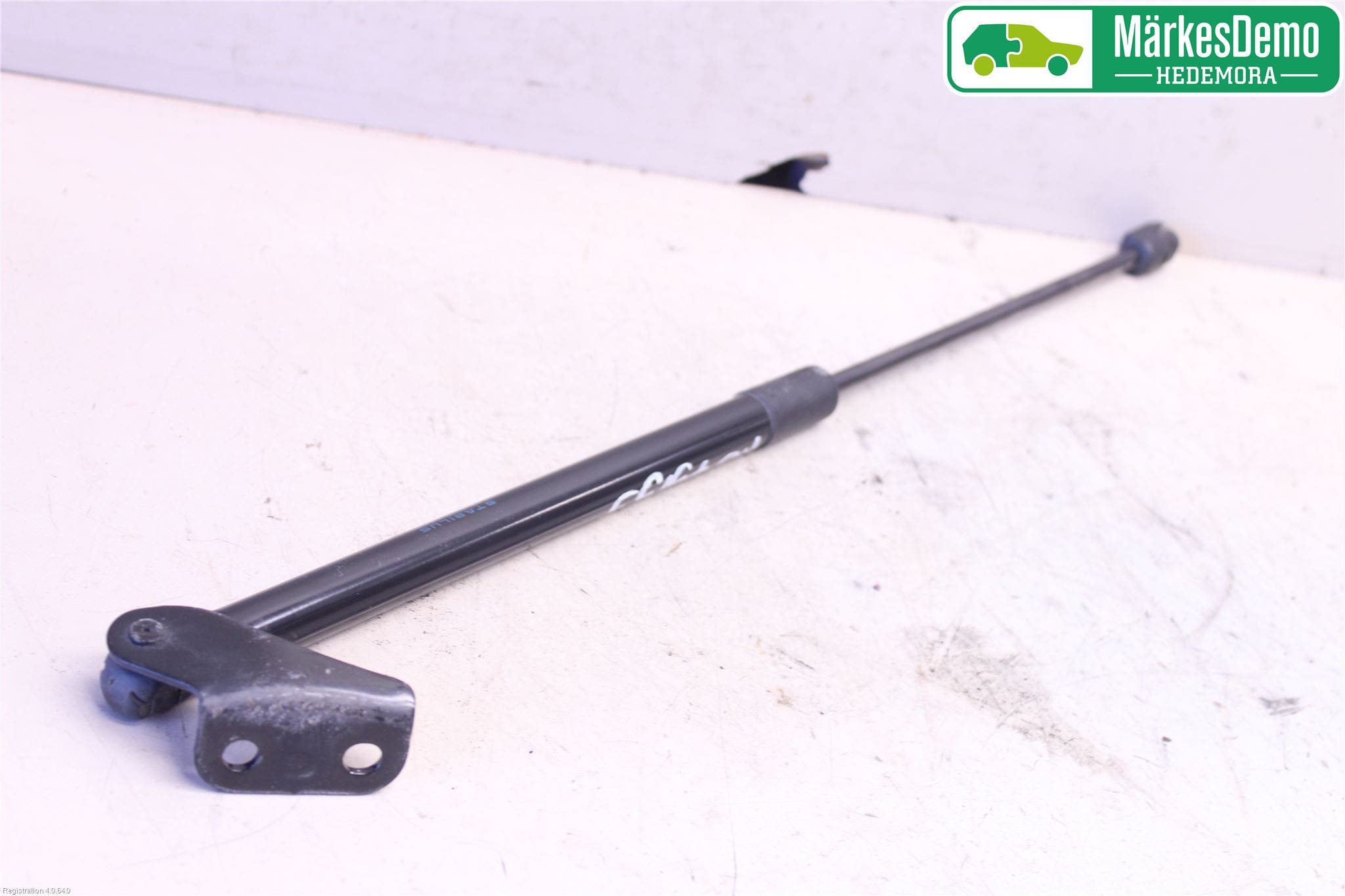 Suzuki SWIFT 11-16 Gasfjäder Baklucka