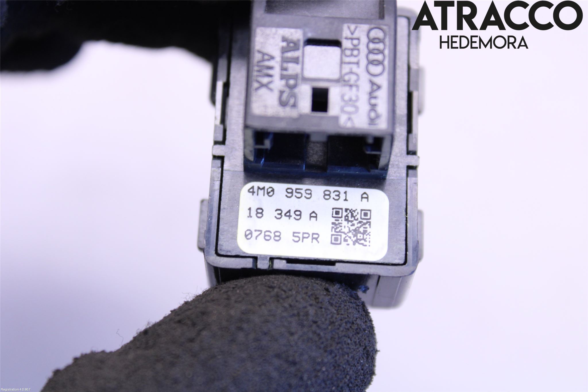 Audi A4/S4 B9 20- Strömställare Baklucka