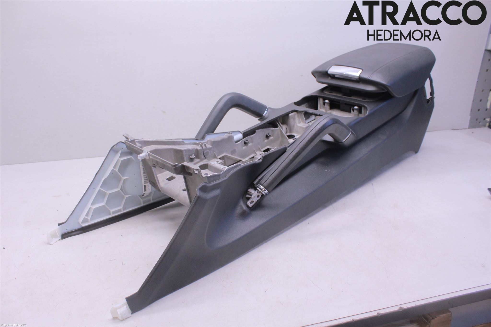 Porsche CAYENNE 03- Inr Tunnelfack