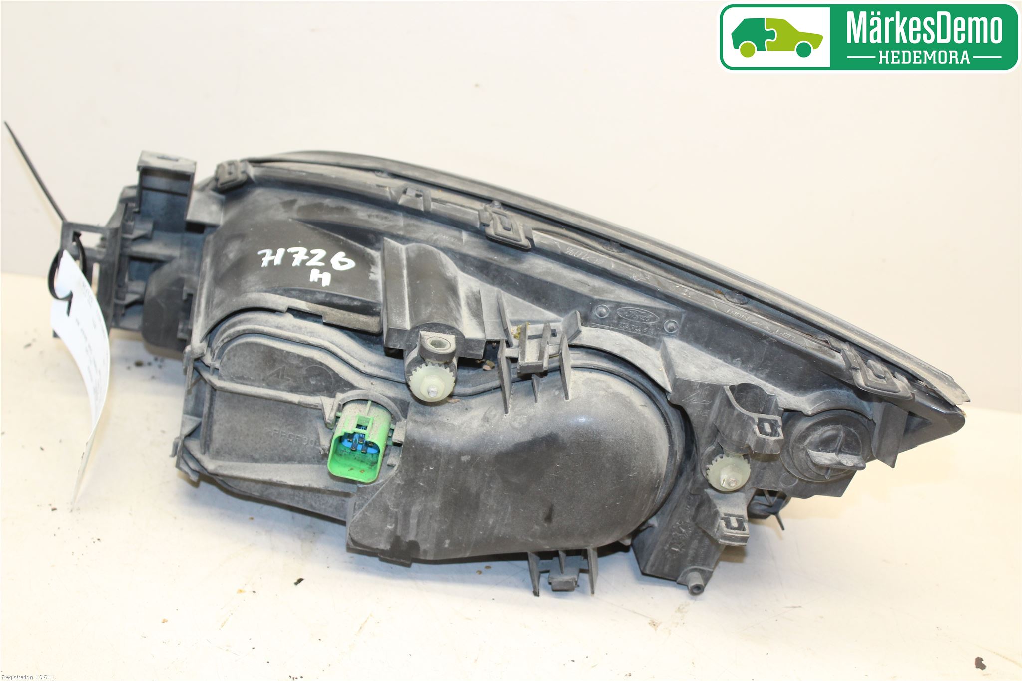 Ford MONDEO     01-06 Strålkastare Höger