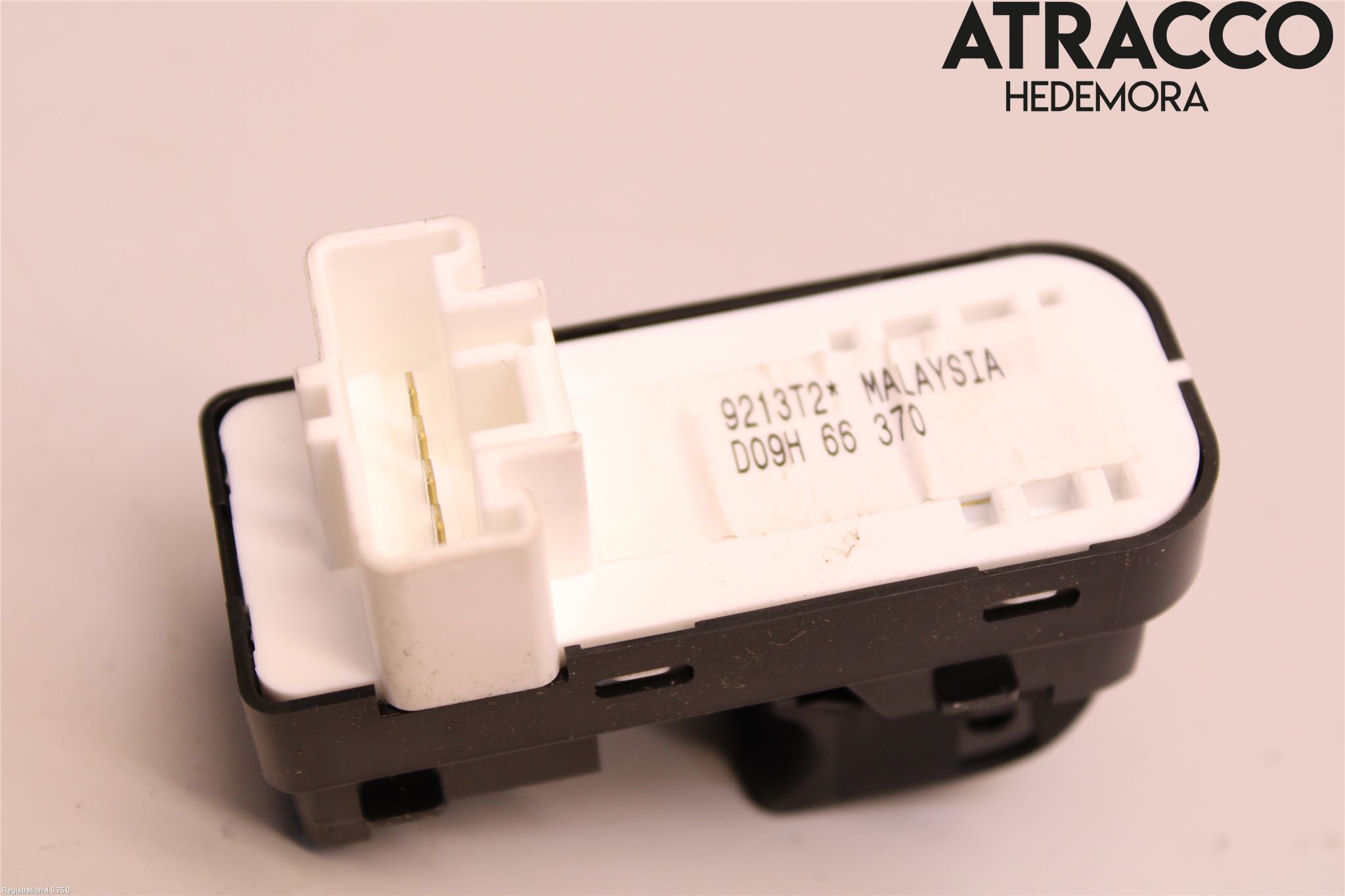 Mazda CX-3 Strömställare Elhiss