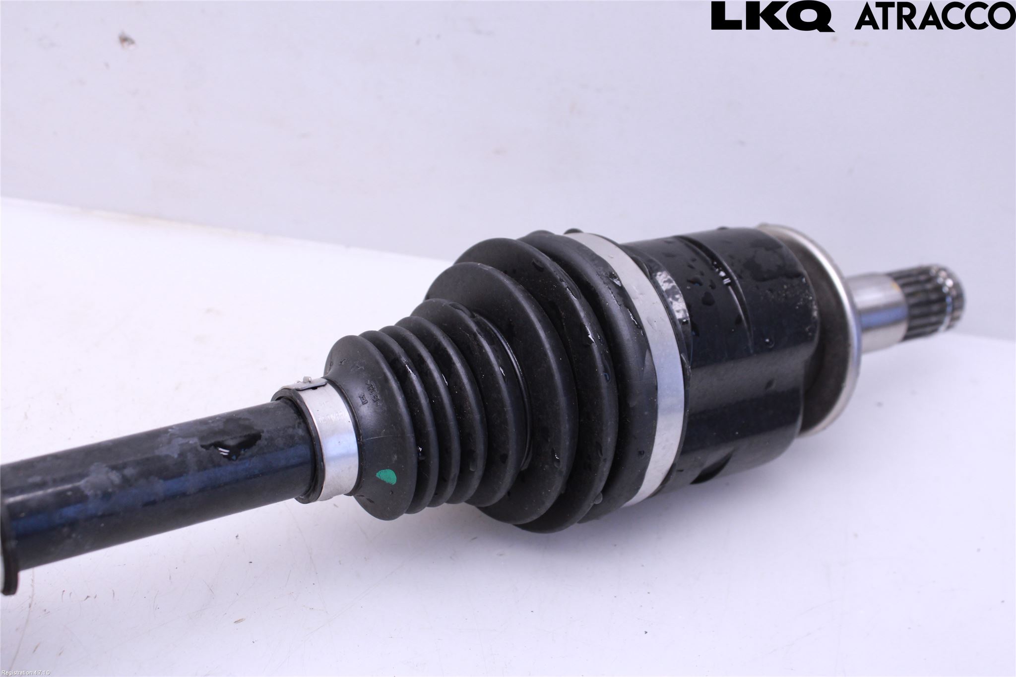 Toyota YARIS CROSS XP21 21- Drivaxel Fram Höger